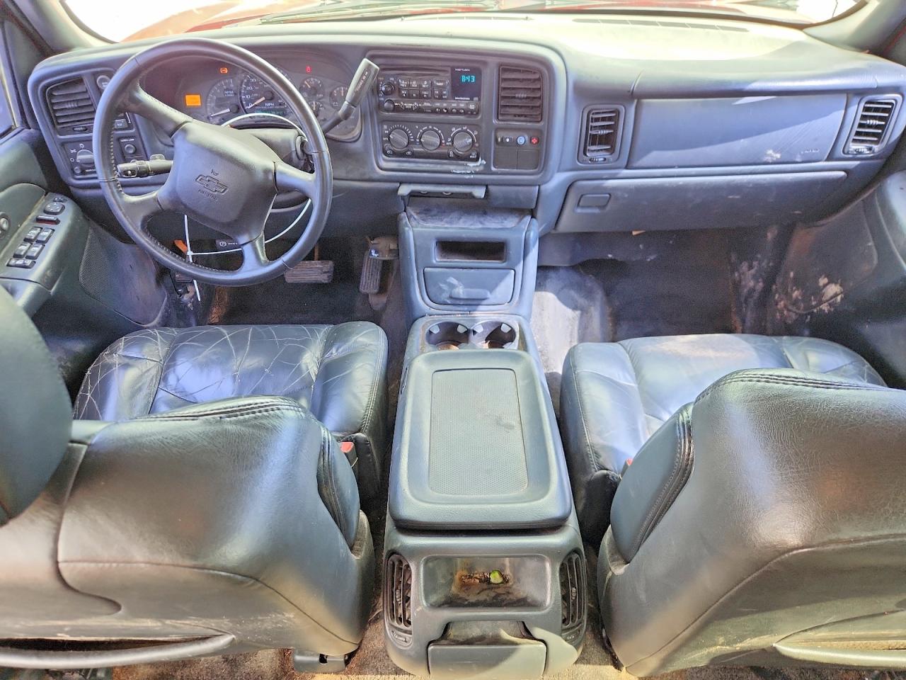 2002 Chevrolet Avalanche K1500 Red vin: 3GNEK13T82G130058
