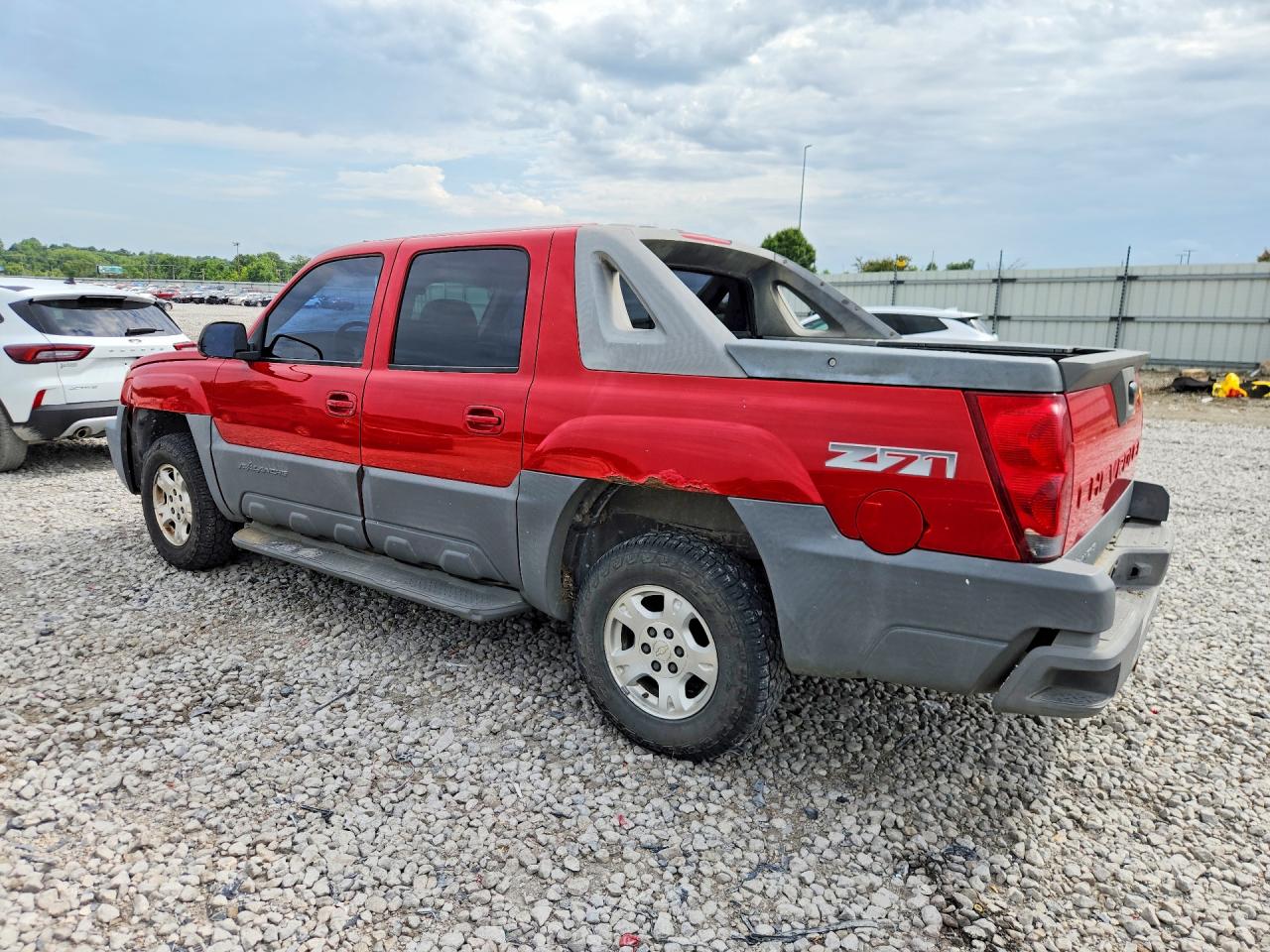 2002 Chevrolet Avalanche K1500 Red vin: 3GNEK13T82G130058