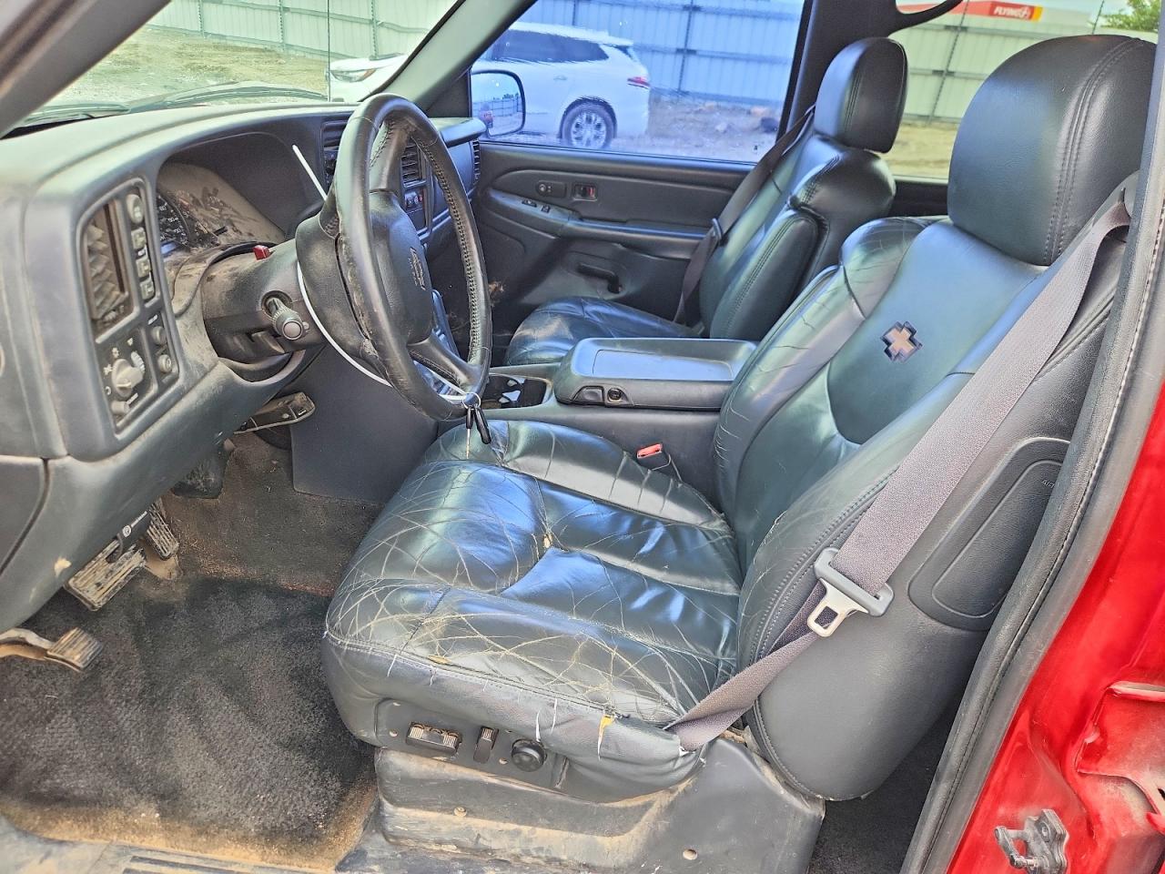 2002 Chevrolet Avalanche K1500 Red vin: 3GNEK13T82G130058