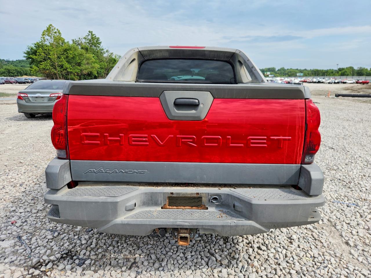 2002 Chevrolet Avalanche K1500 Red vin: 3GNEK13T82G130058