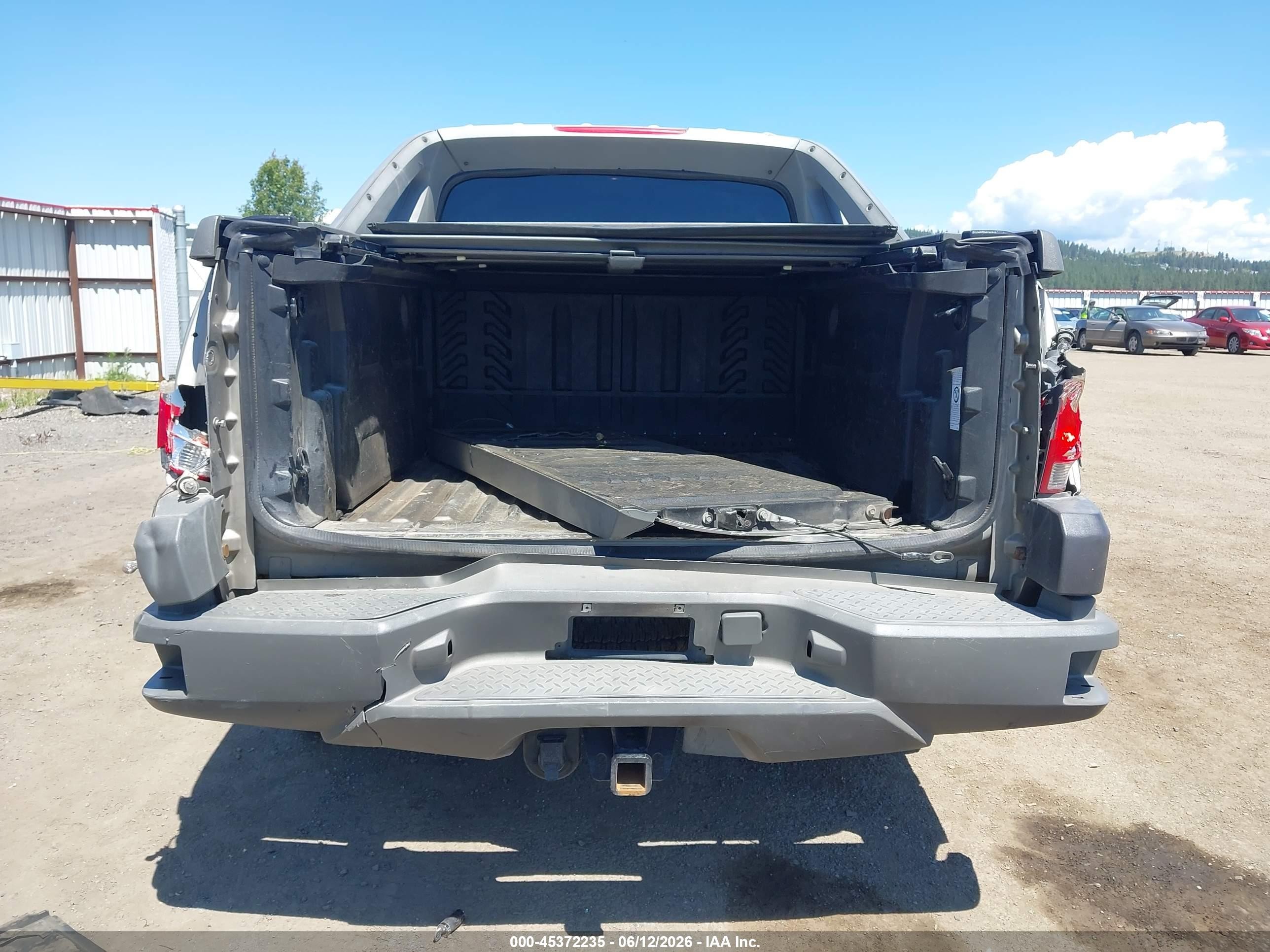 2002 Chevrolet Avalanche 1500 Pewter vin: 3GNEK13T82G180412