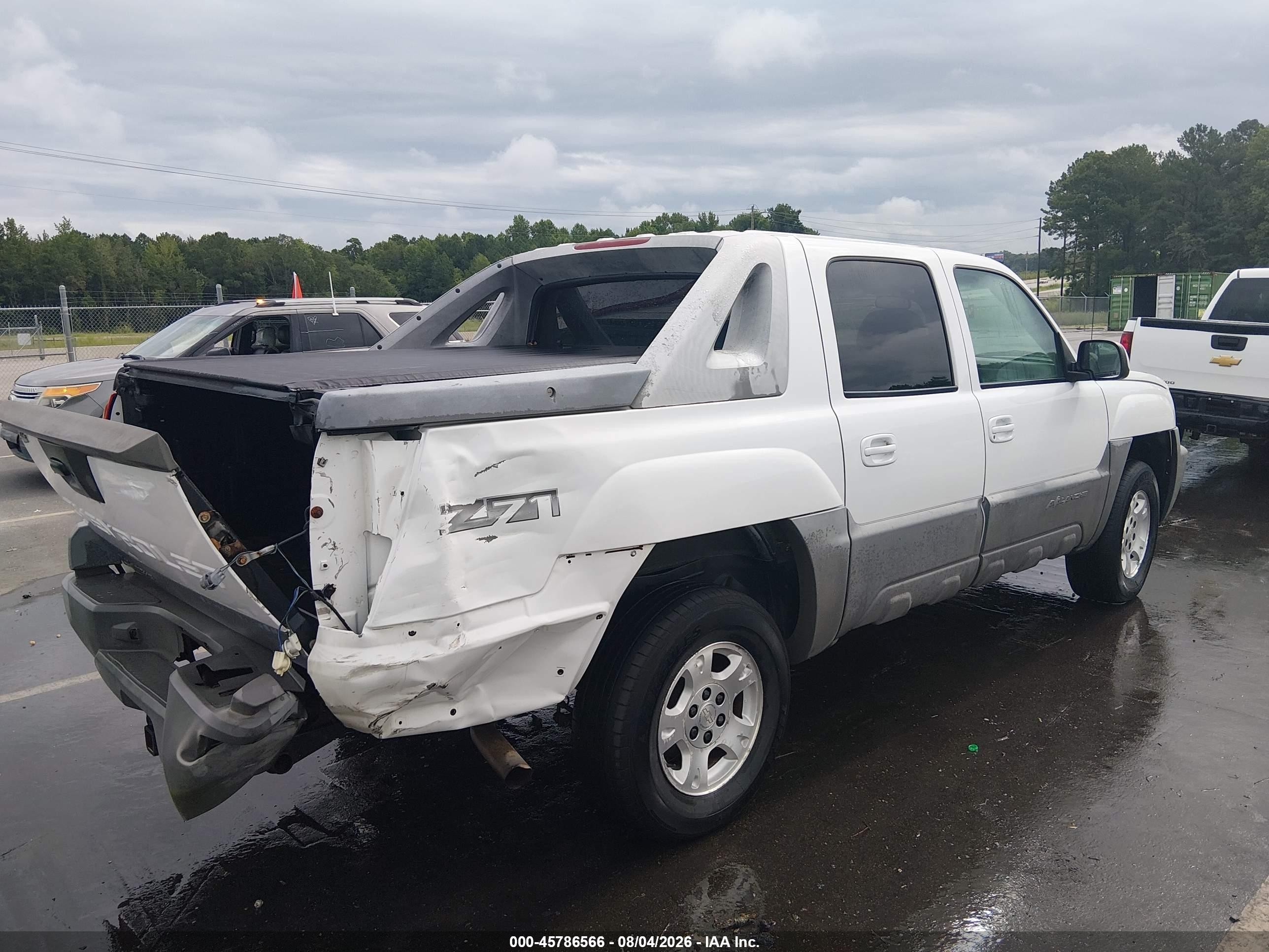 2002 Chevrolet Avalanche 1500   Белый vin: 3GNEK13T82G213392