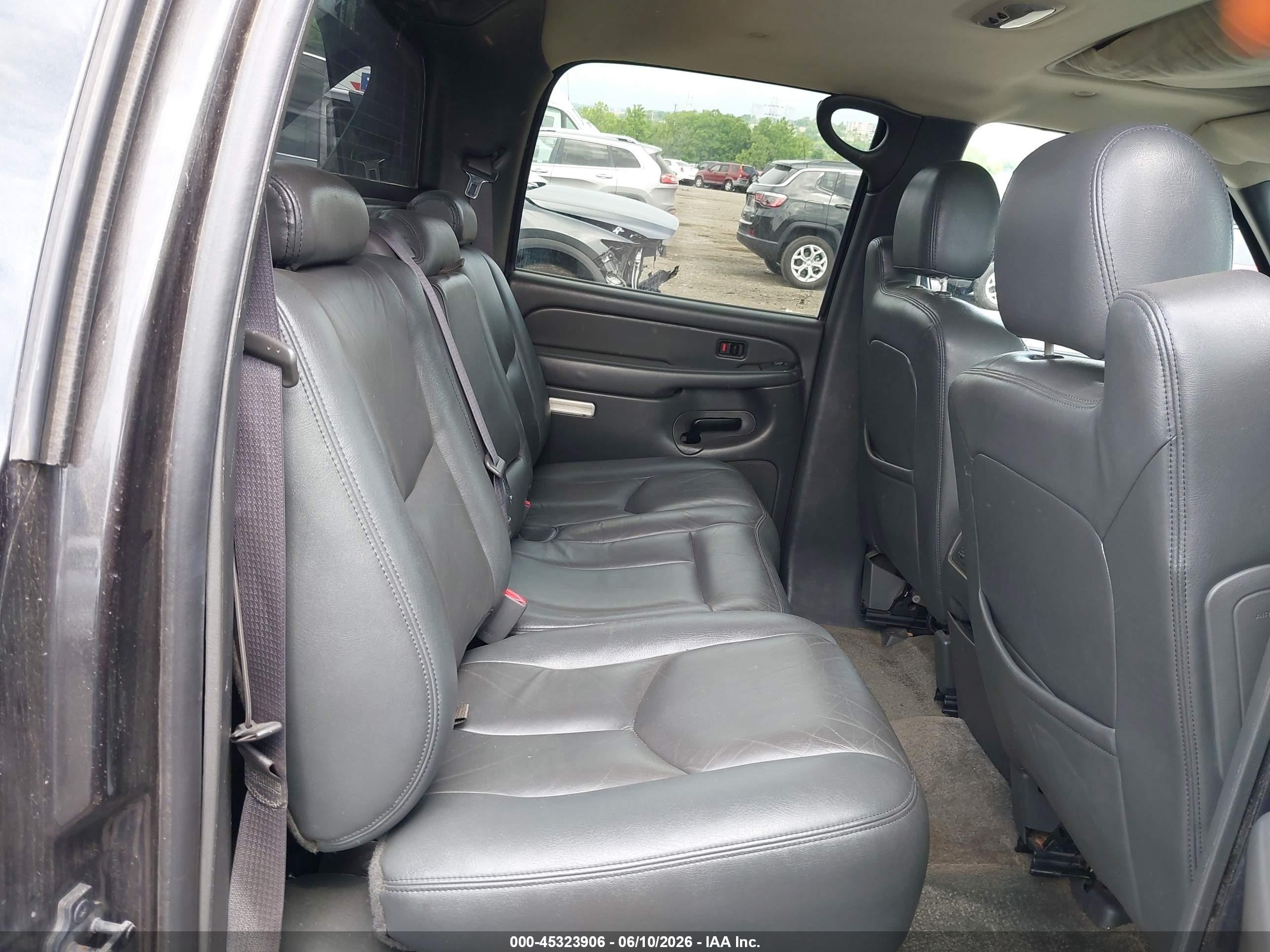 2003 Chevrolet Avalanche 1500   Gray vin: 3GNEK13T83G101354