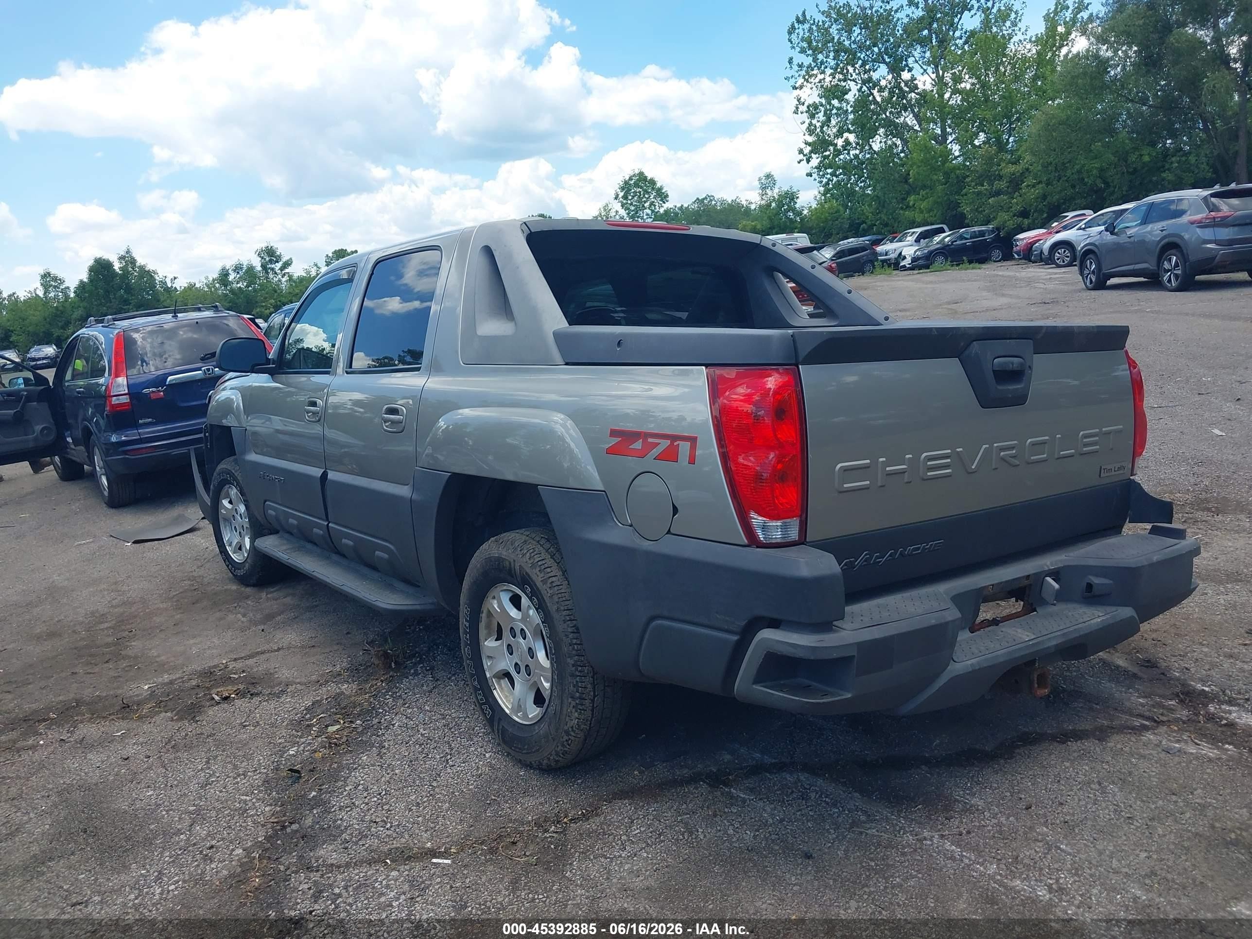 2003 Chevrolet Avalanche 1500   Gray vin: 3GNEK13T83G205049