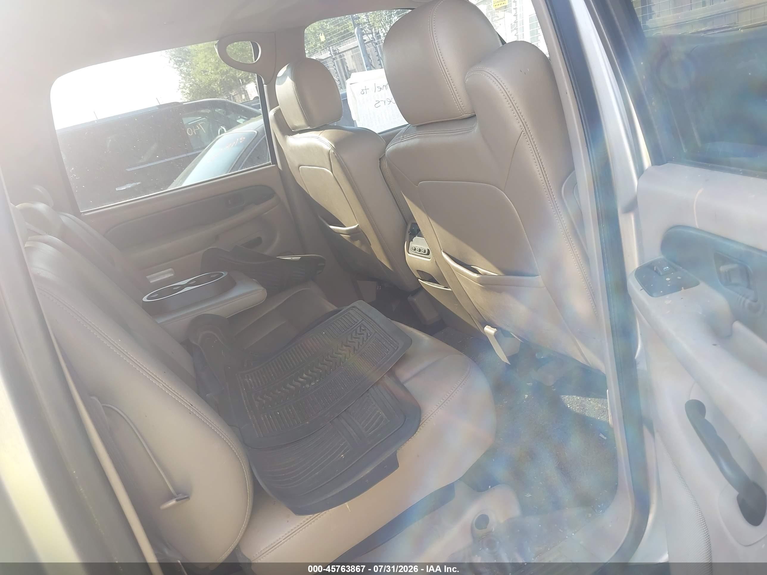 2003 Chevrolet Avalanche 1500   Tan vin: 3GNEK13T83G222191