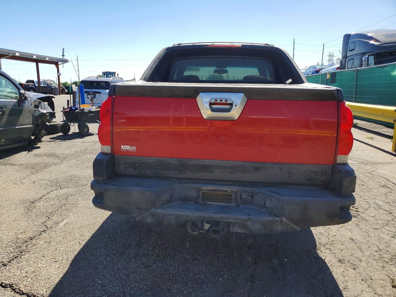 2003 Chevrolet Avalanche K1500 Red vin: 3GNEK13T83G267552