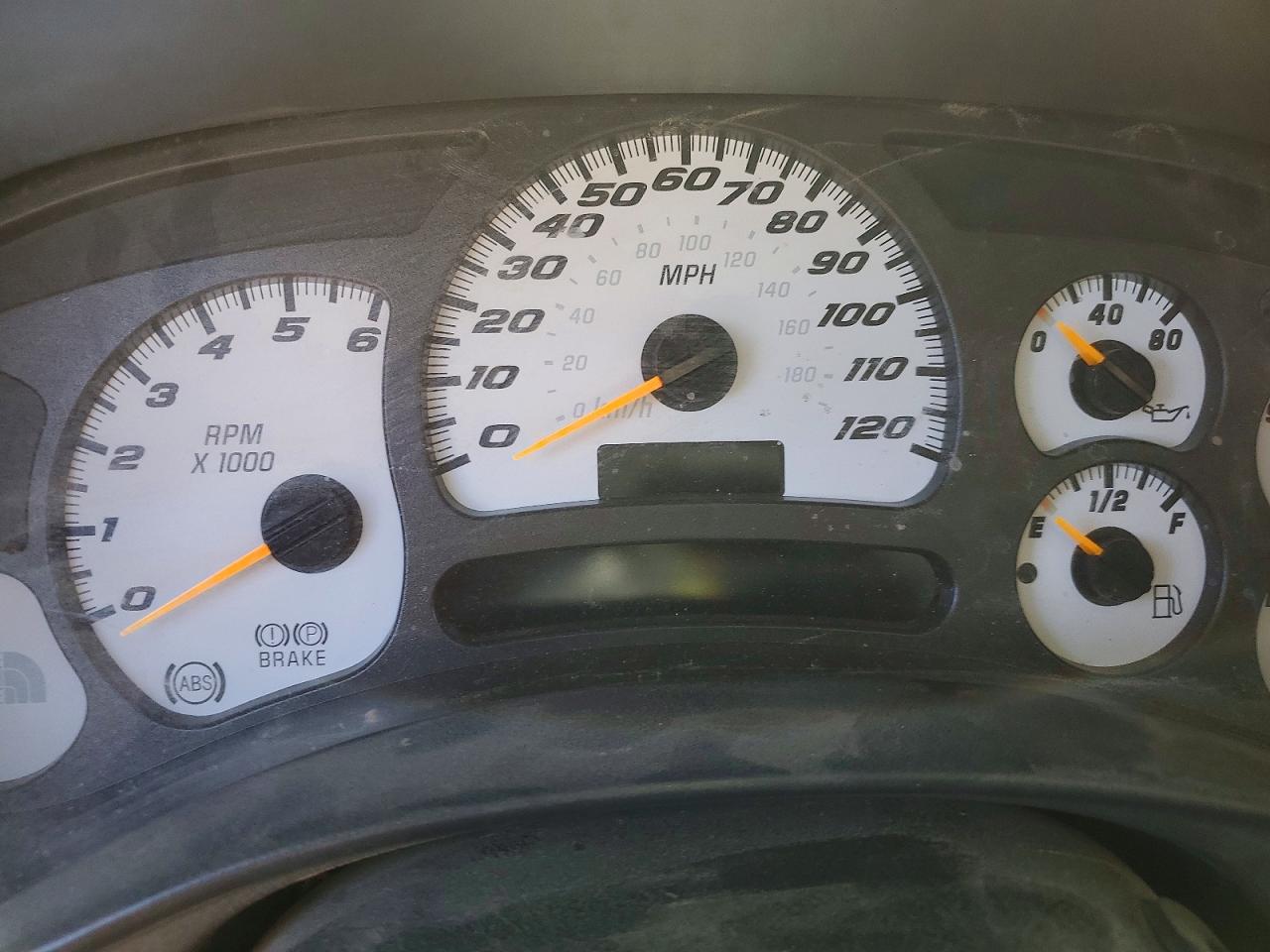 2003 Chevrolet Avalanche K1500 Red vin: 3GNEK13T83G267552