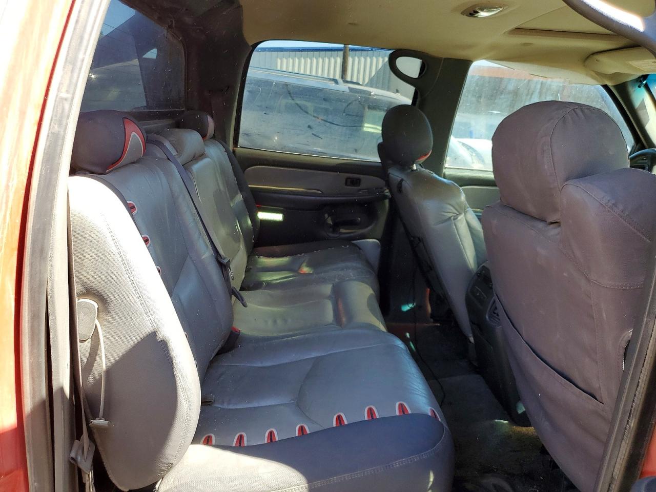 2003 Chevrolet Avalanche K1500 Red vin: 3GNEK13T83G267552