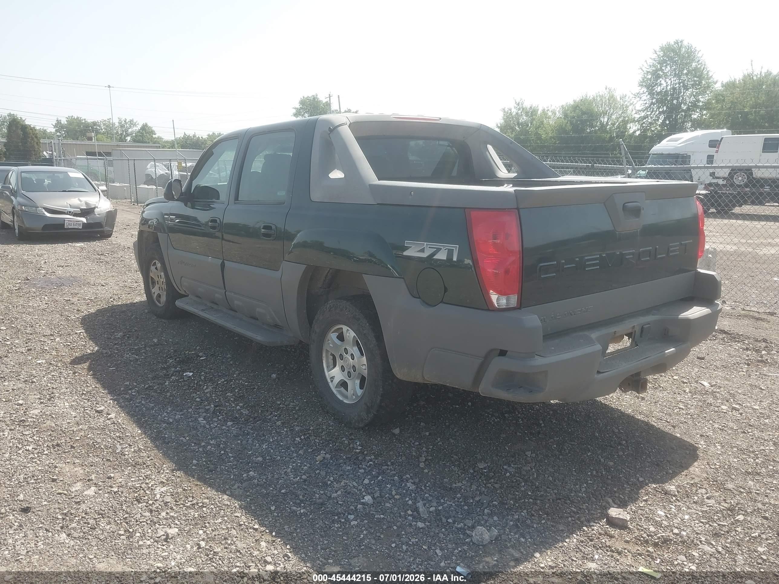 2002 Chevrolet Avalanche 1500   Green vin: 3GNEK13T92G112071