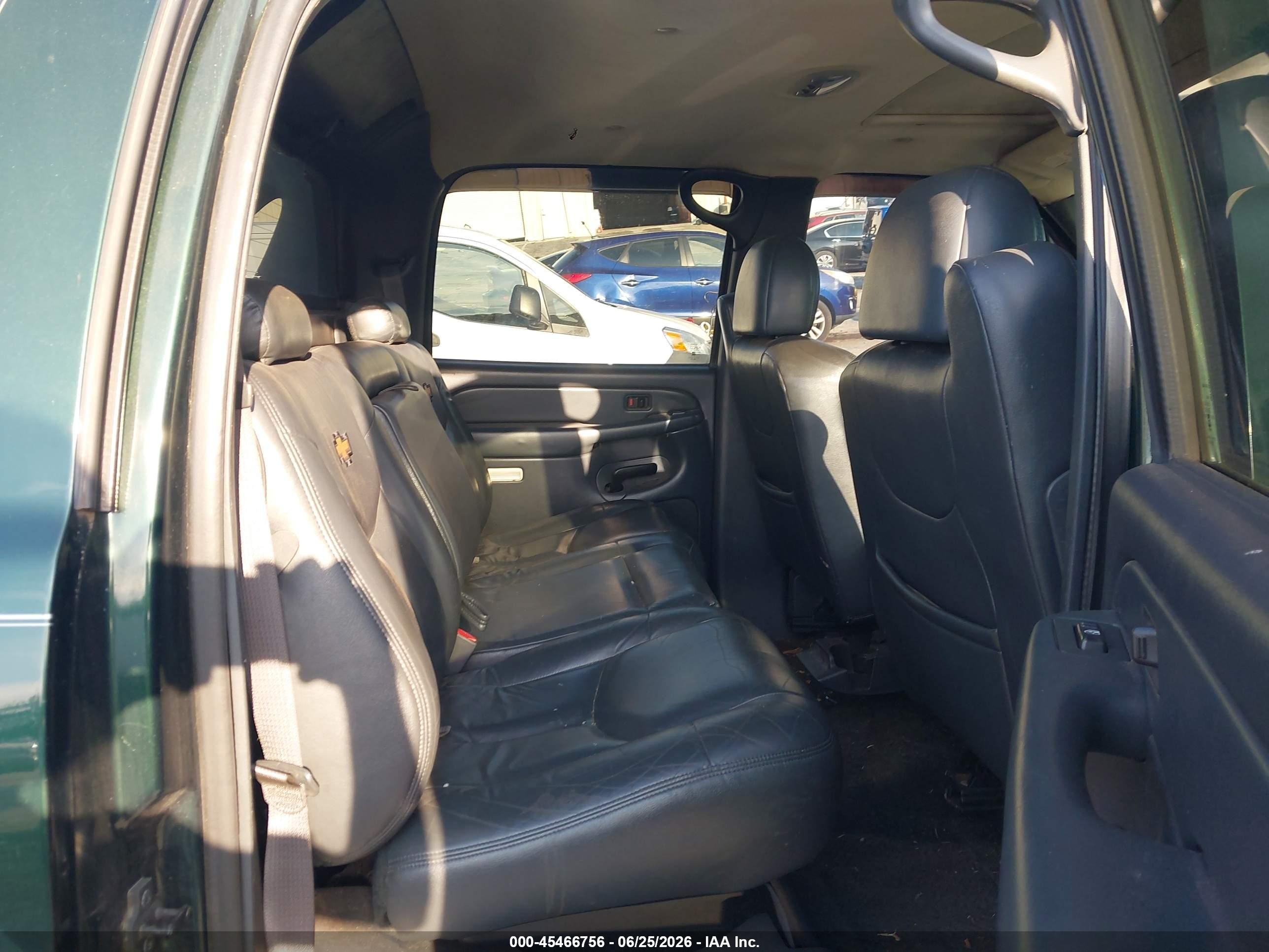 2002 Chevrolet Avalanche 1500   Green vin: 3GNEK13TX2G356828