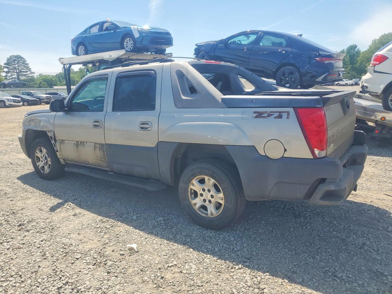 2003 Chevrolet Avalanche K1500 Tan vin: 3GNEK13TX3G161913