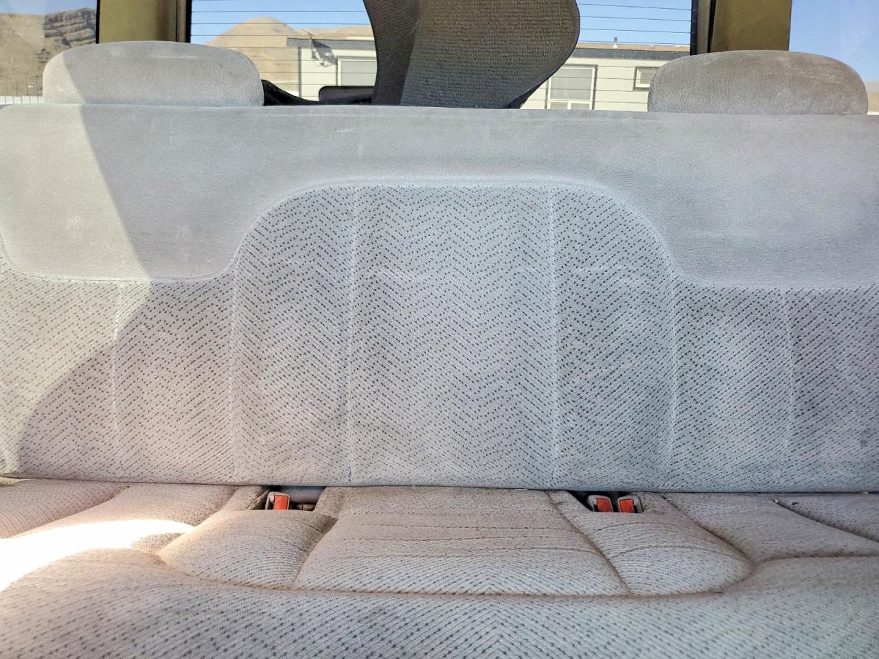 1995 Chevrolet Tahoe K1500 Charcoal vin: 3GNEK18K8SG112403