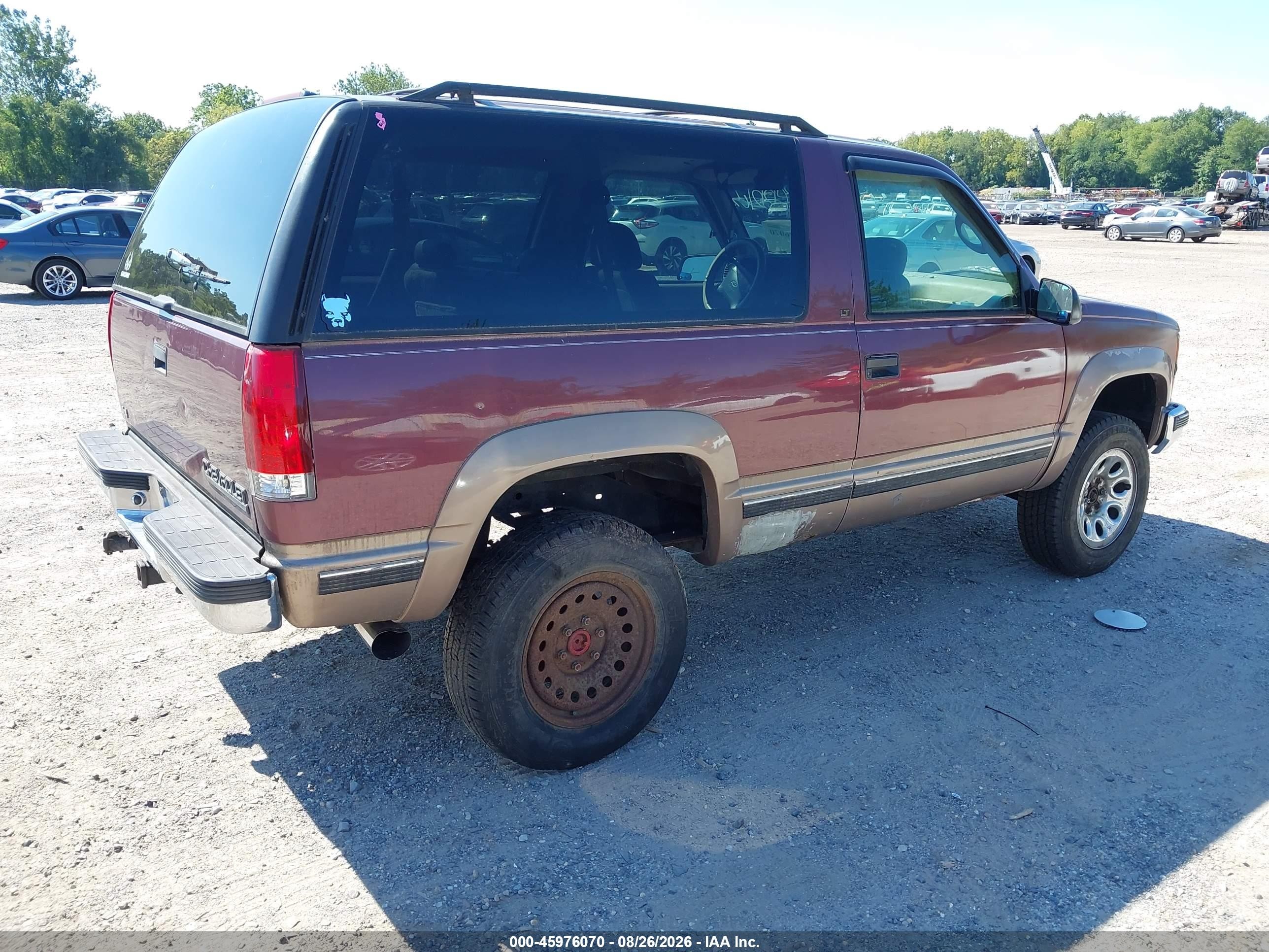 1996 Chevrolet Tahoe K1500 Burgundy vin: 3GNEK18R0TG138587