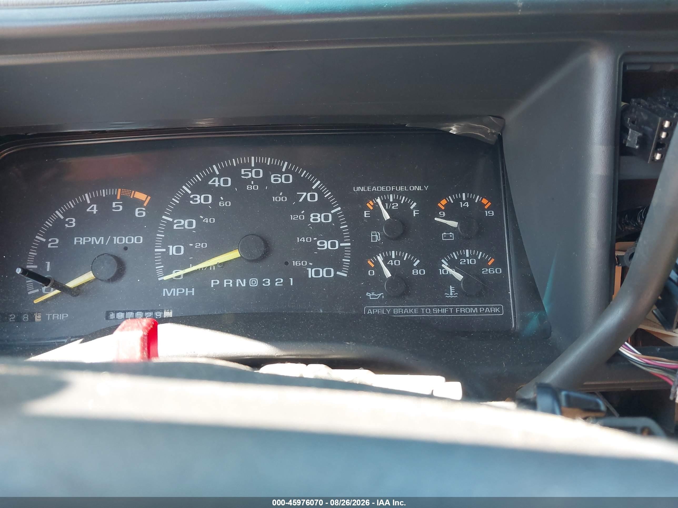 1996 Chevrolet Tahoe K1500 Burgundy vin: 3GNEK18R0TG138587