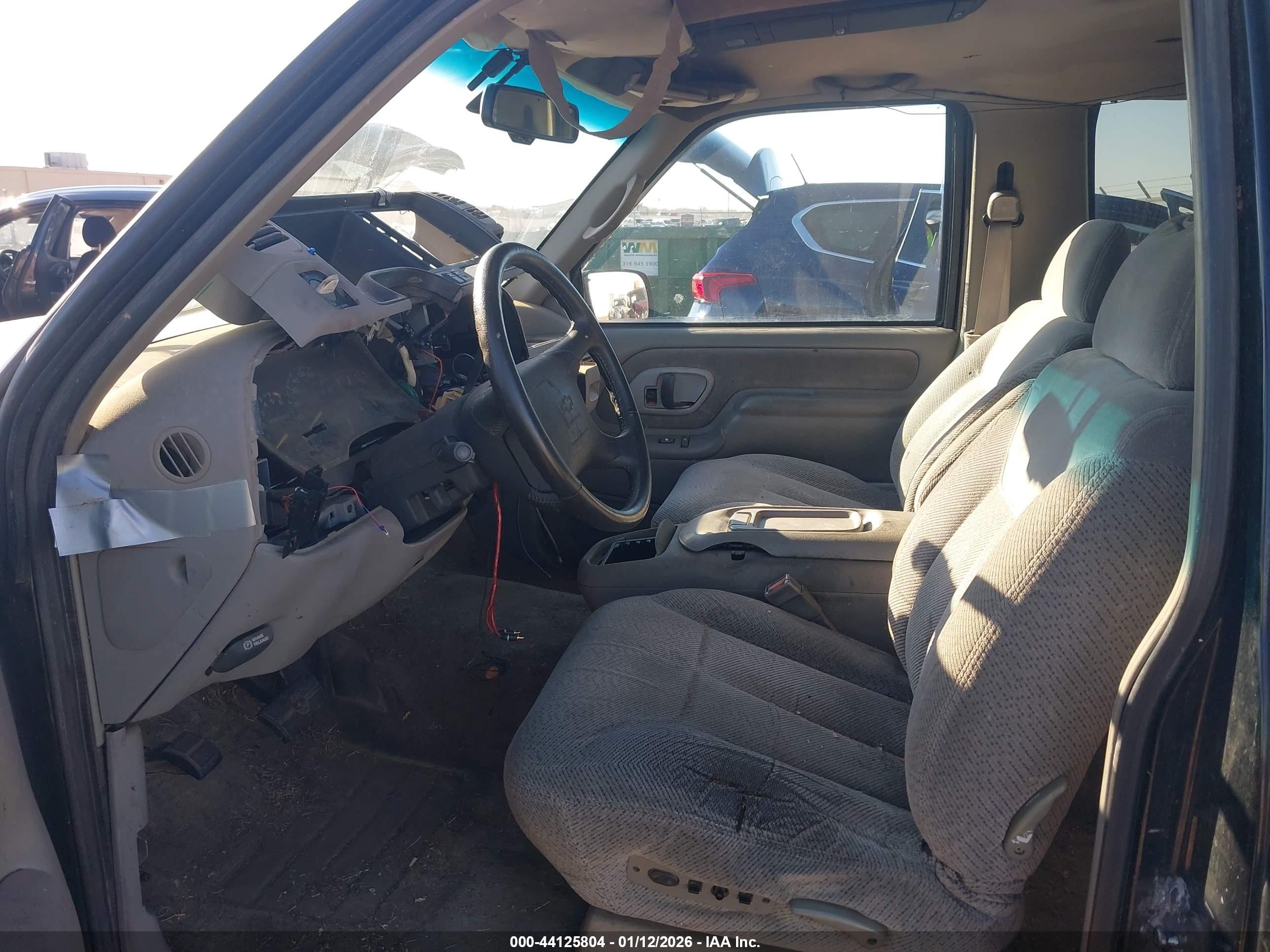 1996 Chevrolet Tahoe K1500 Черный vin: 3GNEK18R0TG165501