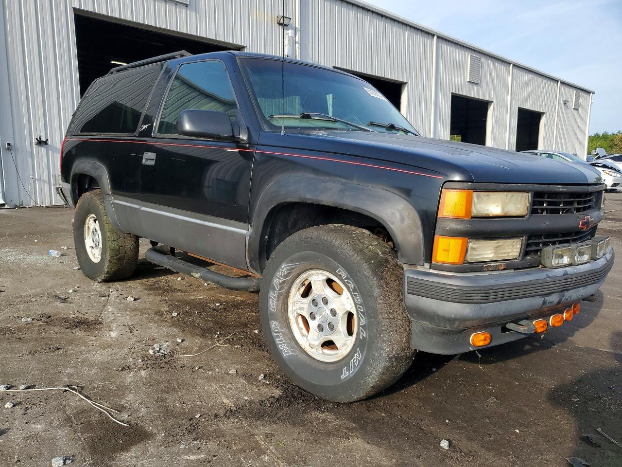 1998 Chevrolet Tahoe K1500 Black vin: 3GNEK18R0WG124791