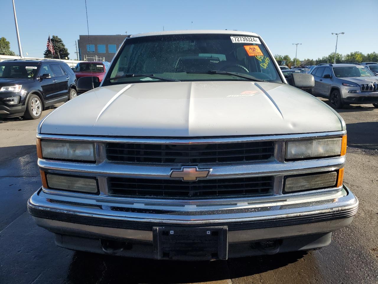 1999 Chevrolet Tahoe K1500 White vin: 3GNEK18R0XG216114
