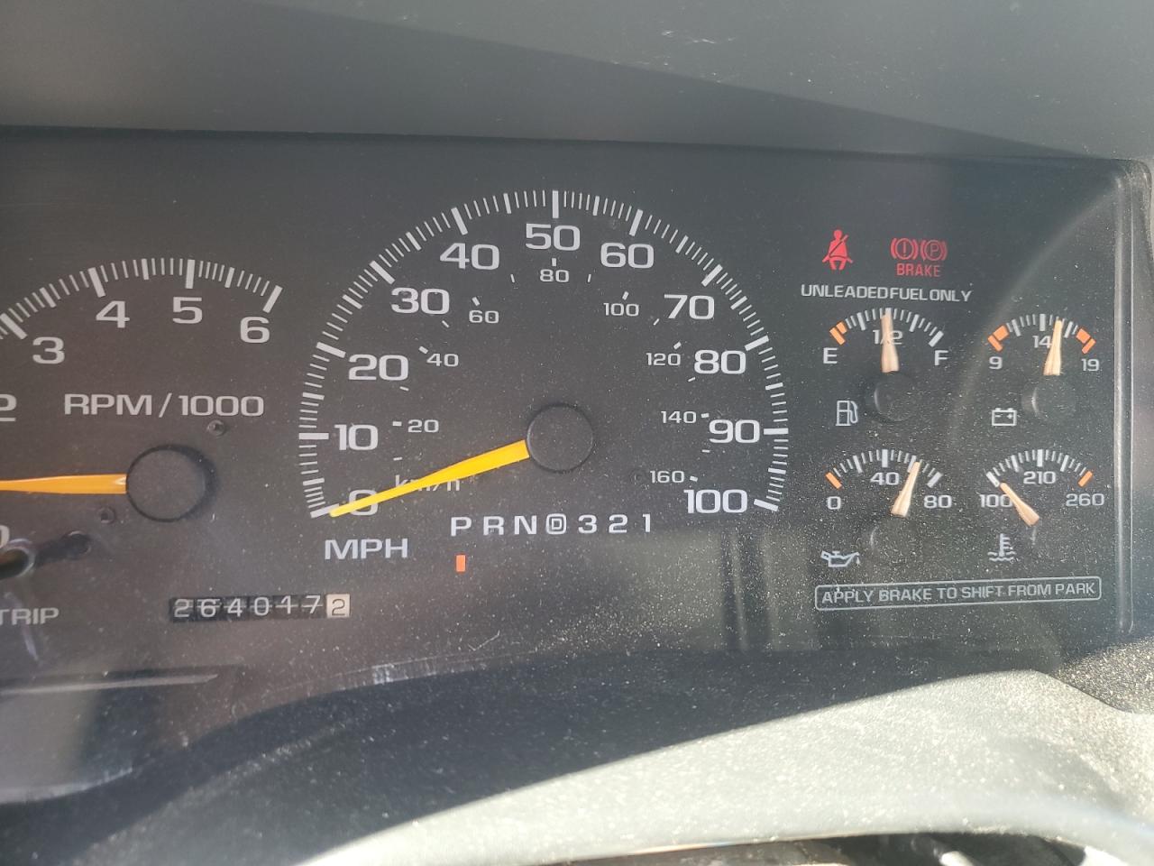 1999 Chevrolet Tahoe K1500 White vin: 3GNEK18R0XG216114