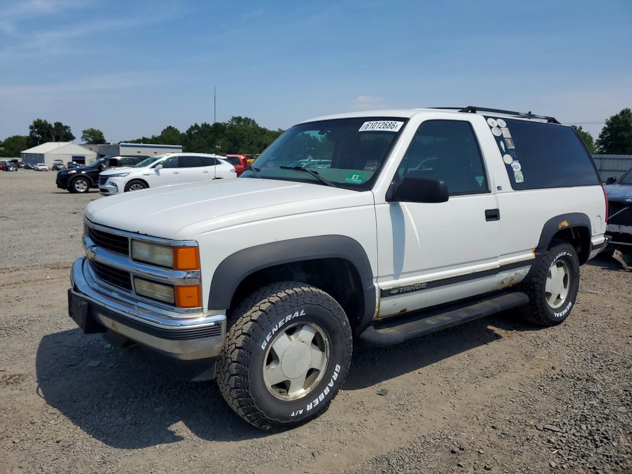 3GNEK18R0XG216890