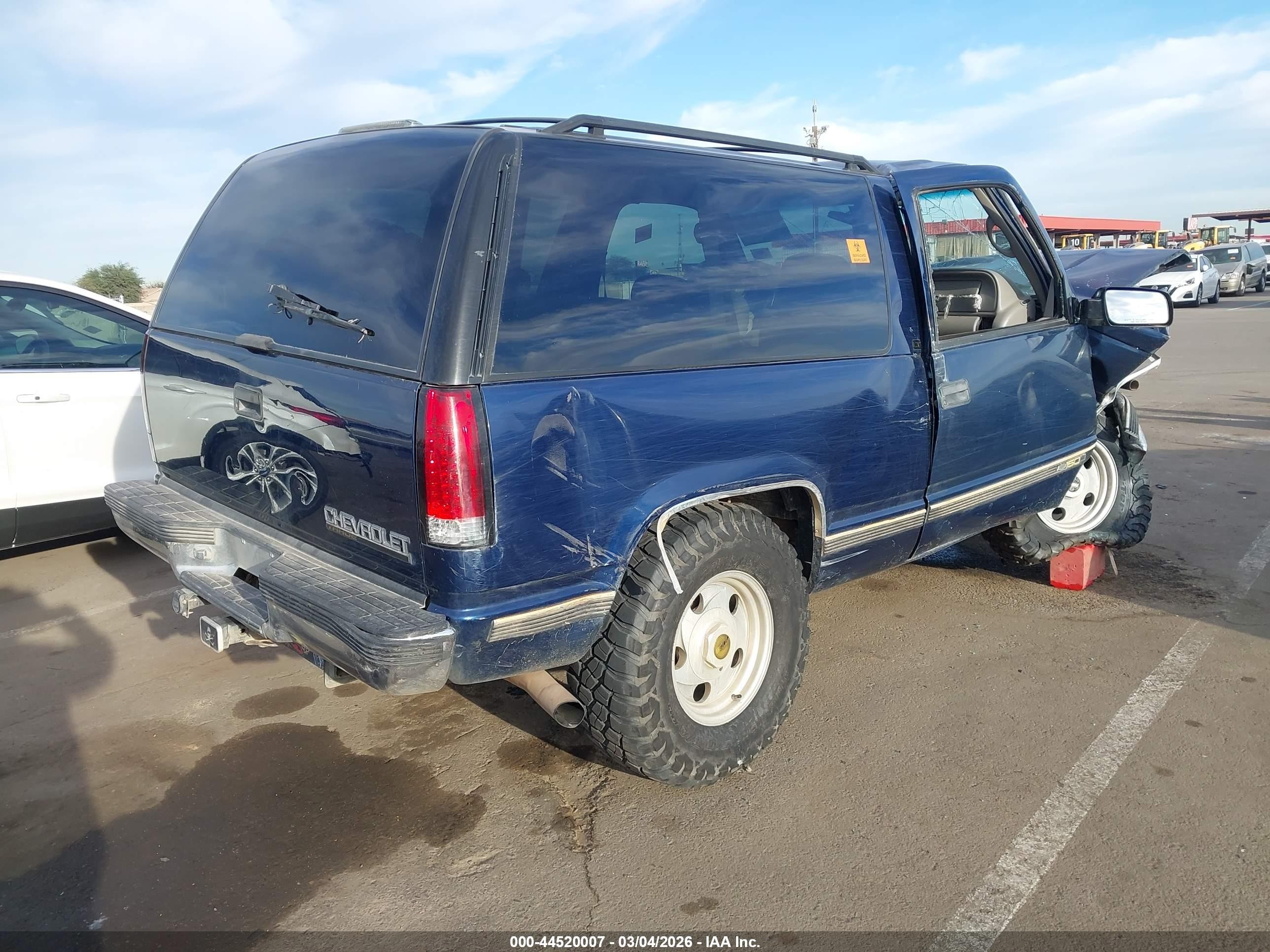 1997 Chevrolet Tahoe   Blue vin: 3GNEK18R1VG172511
