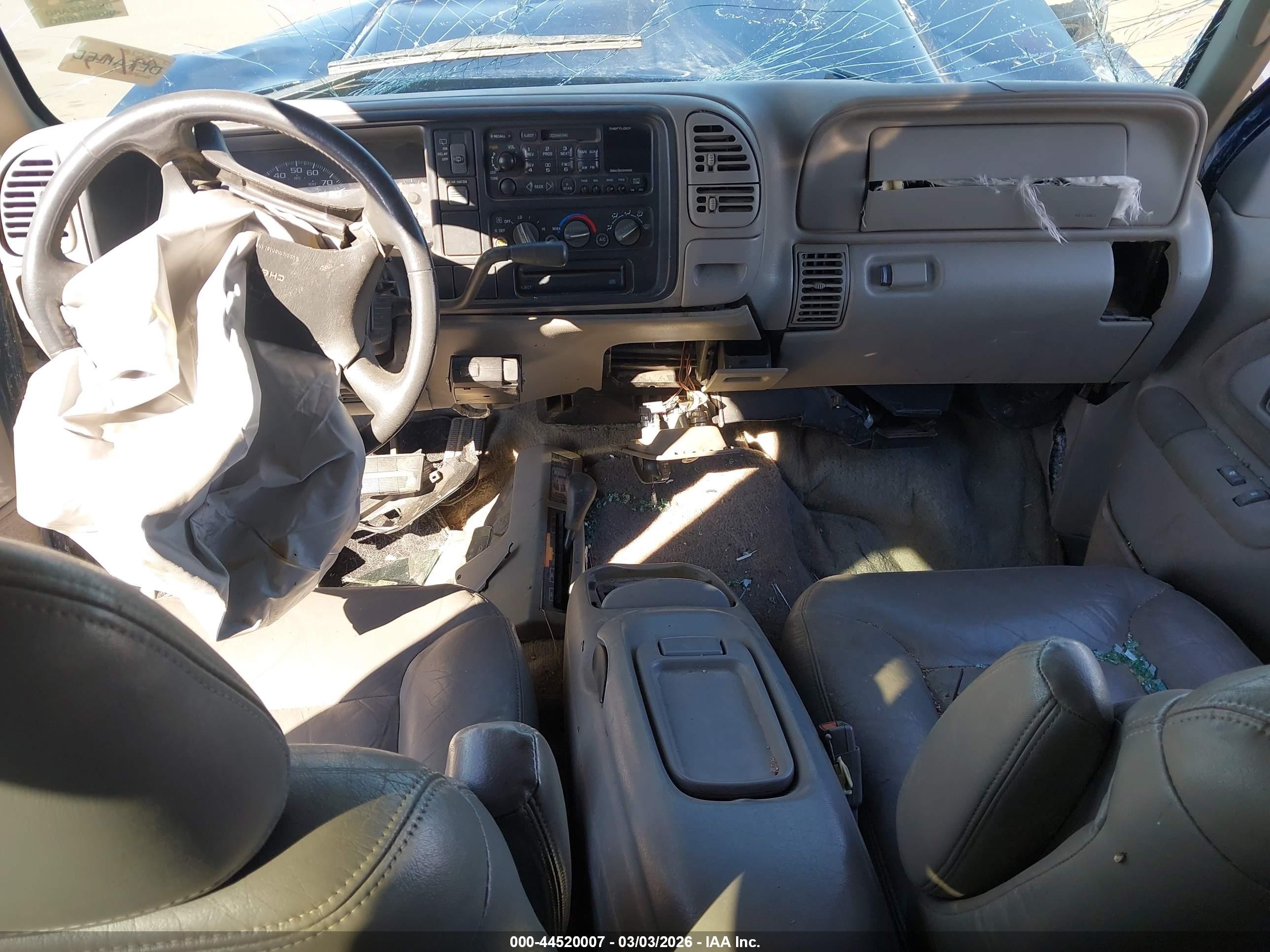 1997 Chevrolet Tahoe   Blue vin: 3GNEK18R1VG172511