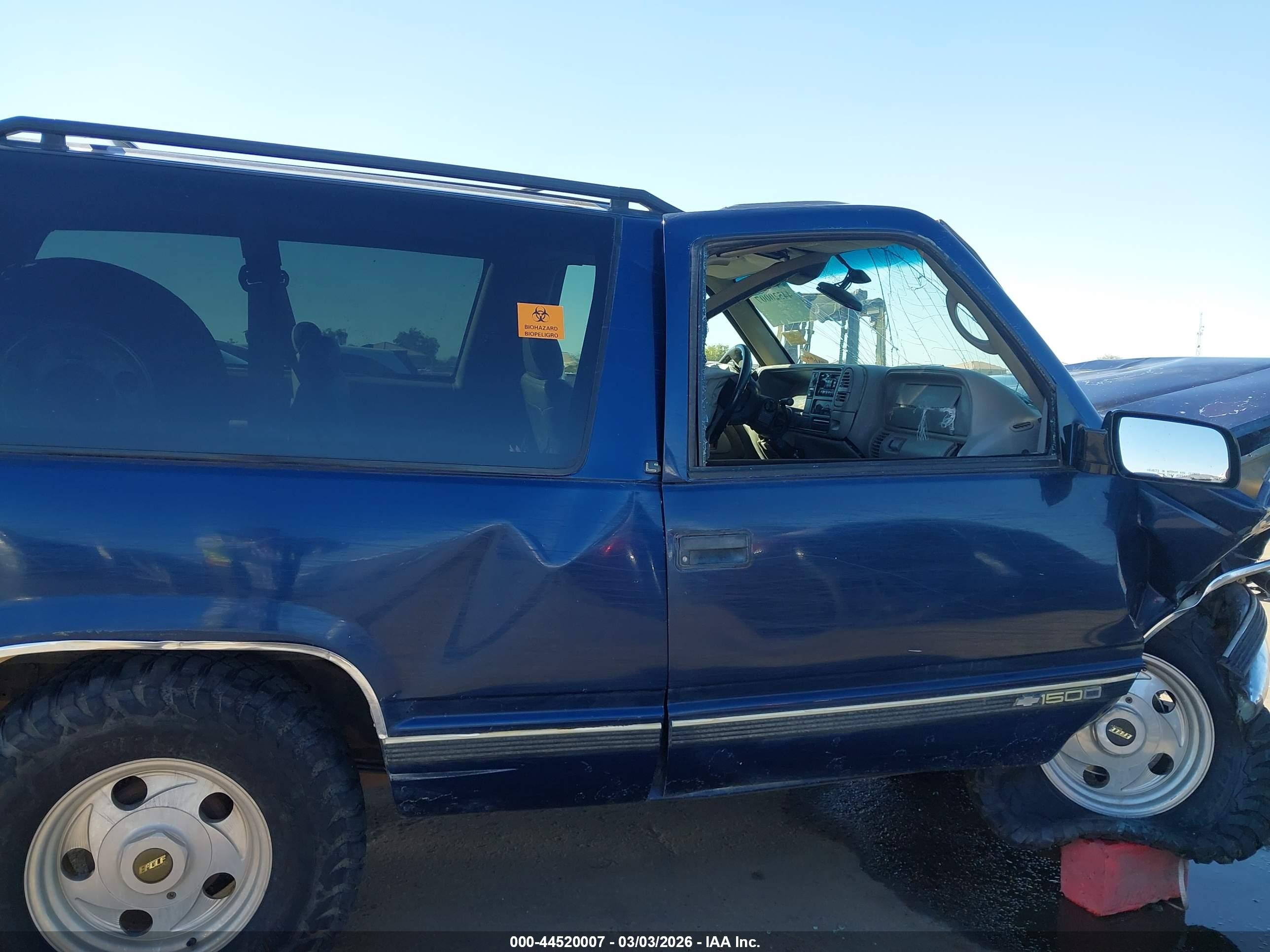1997 Chevrolet Tahoe   Blue vin: 3GNEK18R1VG172511