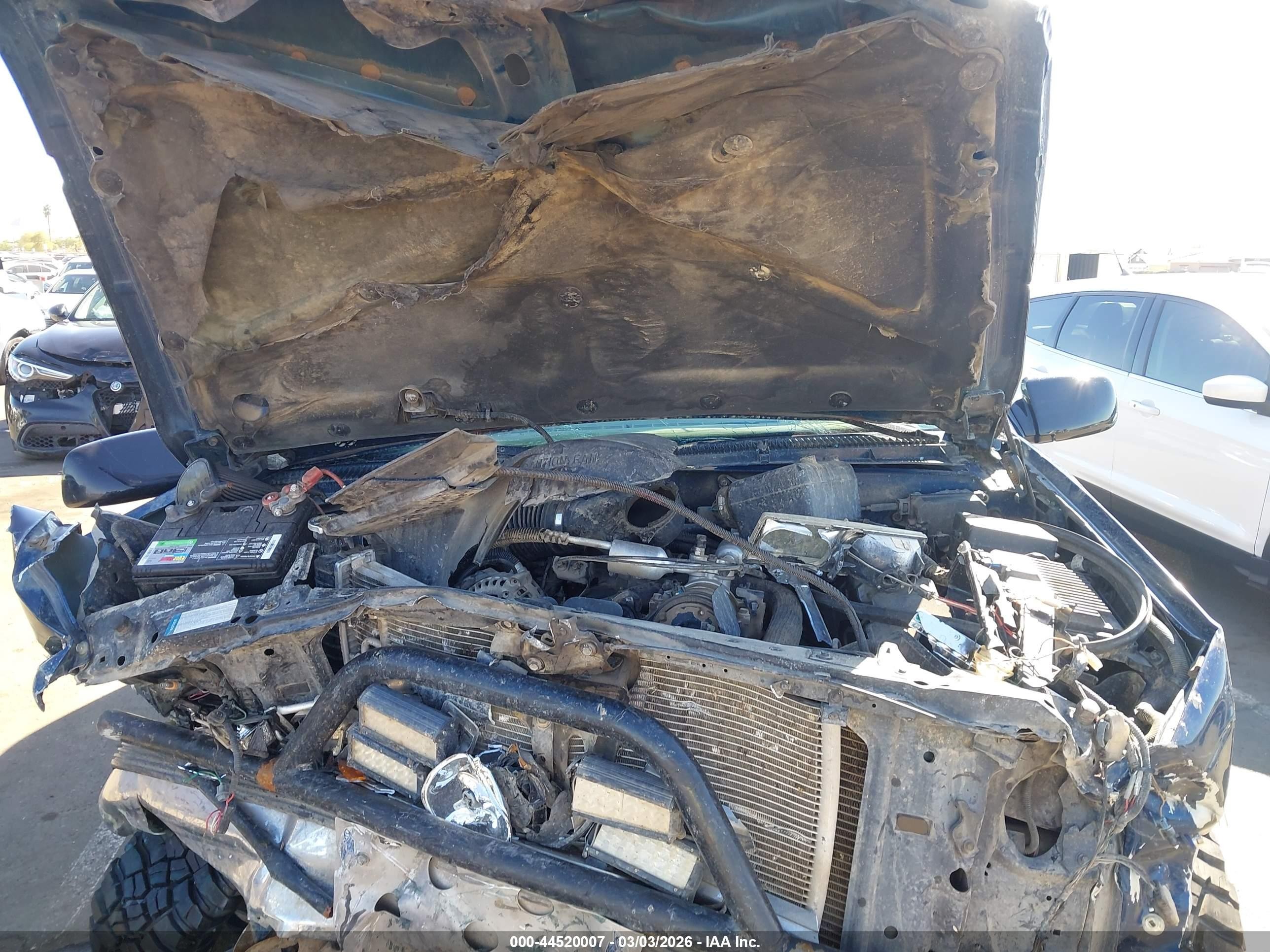1997 Chevrolet Tahoe   Blue vin: 3GNEK18R1VG172511