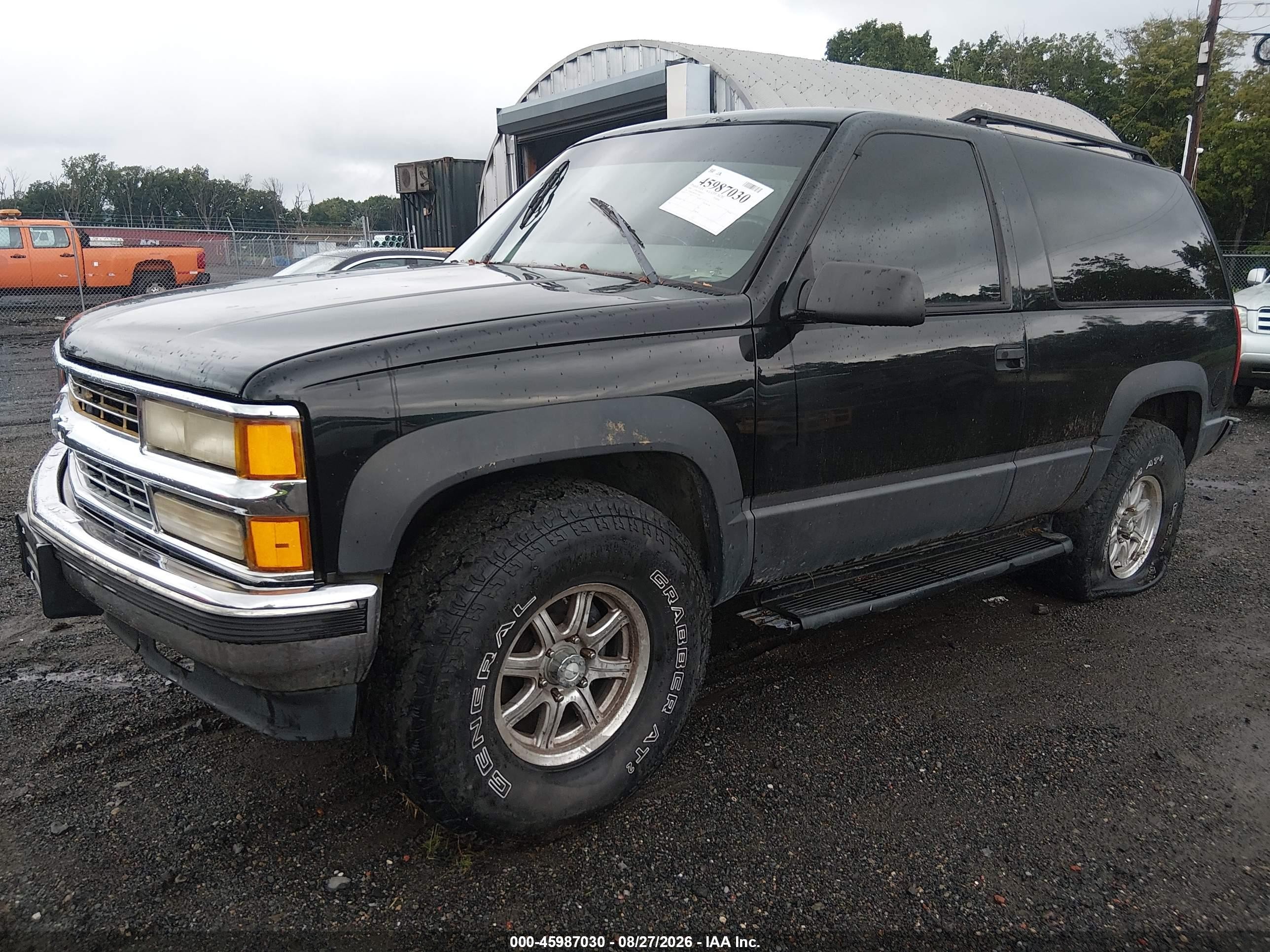 1998 Chevrolet Tahoe   Black vin: 3GNEK18R3WG127281