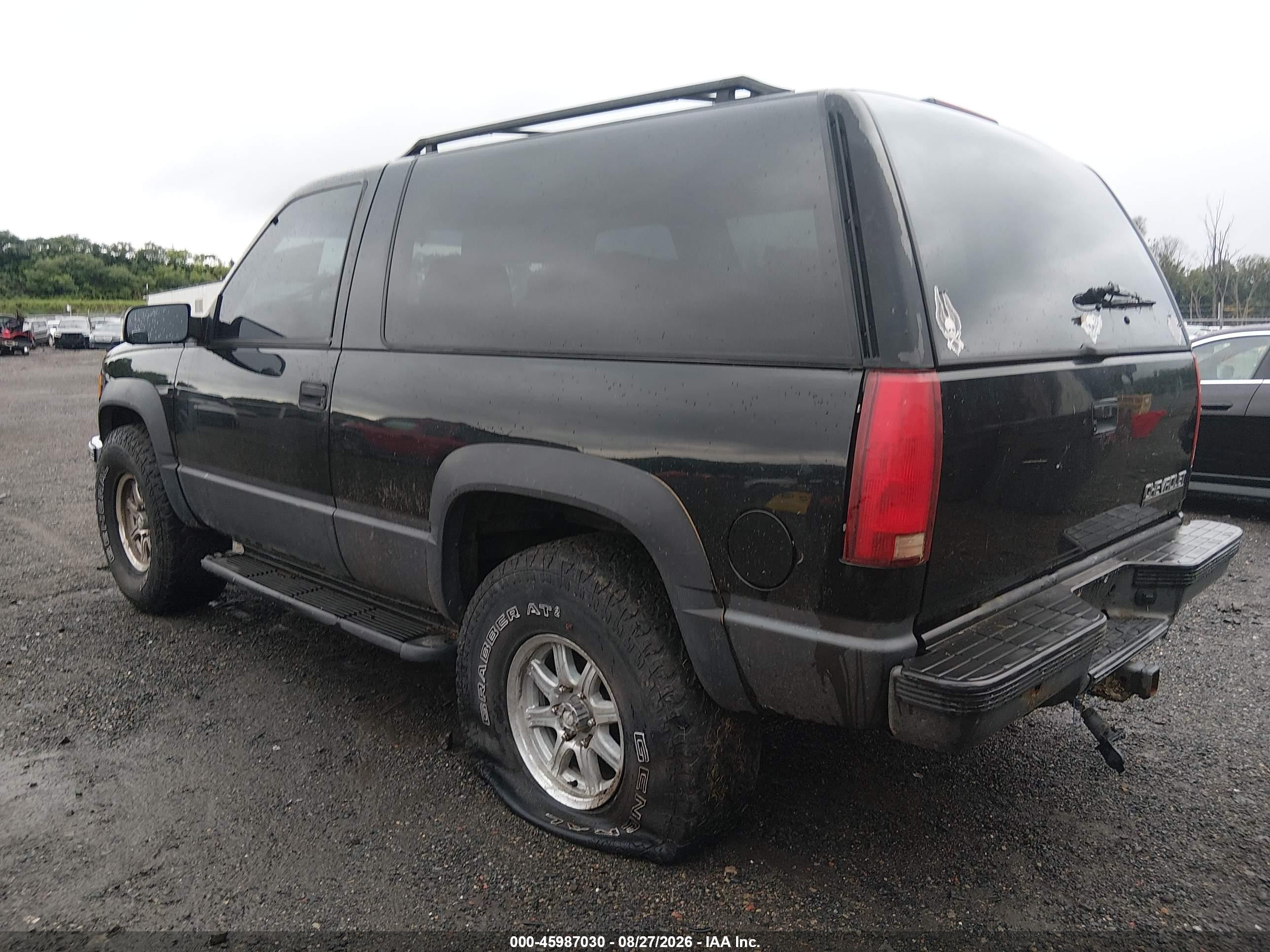 1998 Chevrolet Tahoe   Black vin: 3GNEK18R3WG127281