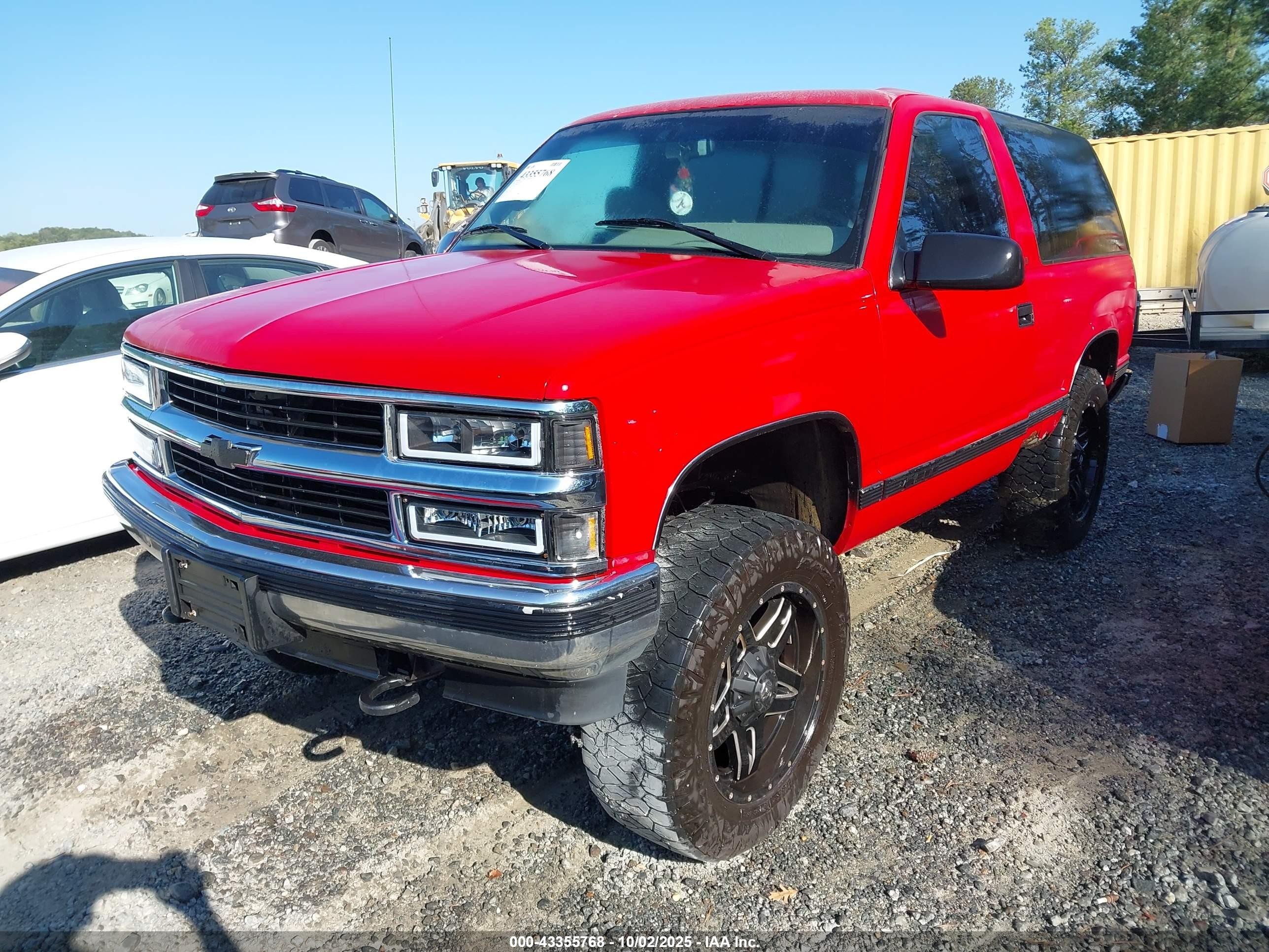 1996 Chevrolet Tahoe K1500 Red vin: 3GNEK18R4TG131125