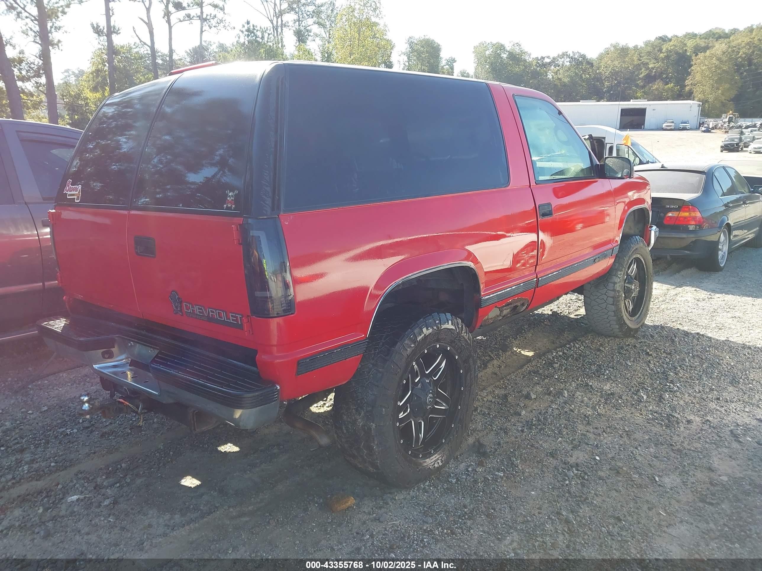 1996 Chevrolet Tahoe K1500 Red vin: 3GNEK18R4TG131125