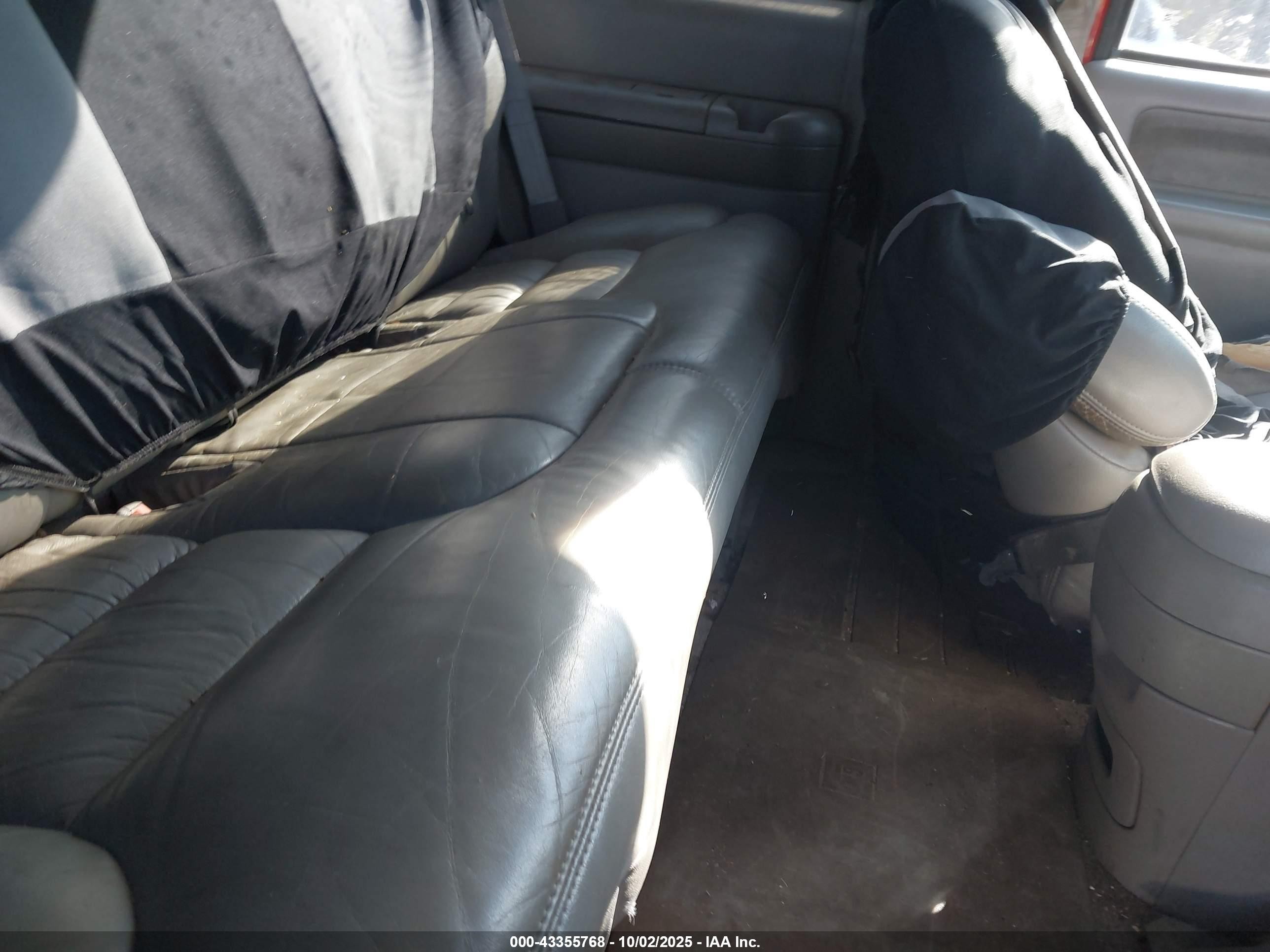 1996 Chevrolet Tahoe K1500 Red vin: 3GNEK18R4TG131125