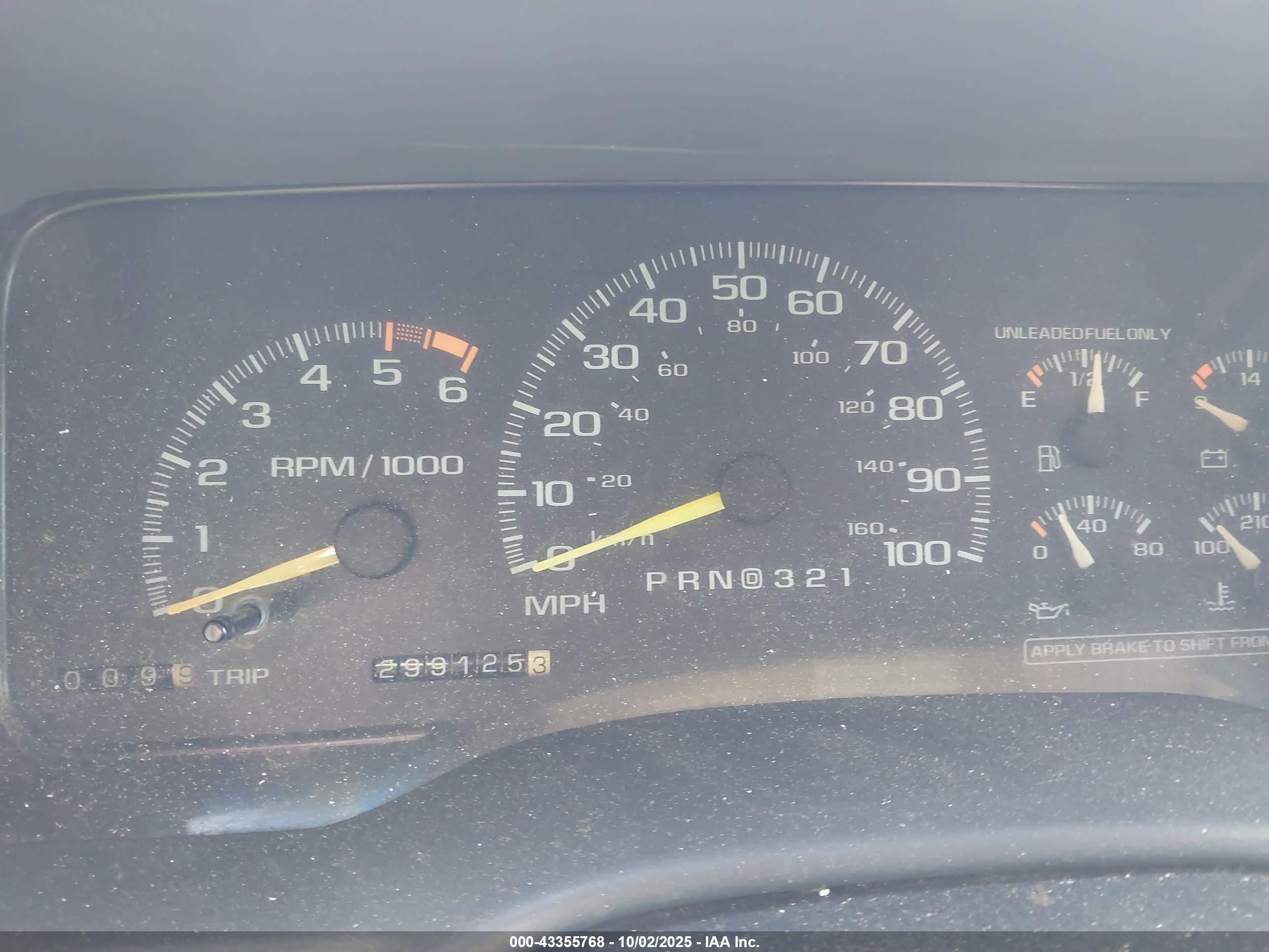 1996 Chevrolet Tahoe K1500 Red vin: 3GNEK18R4TG131125