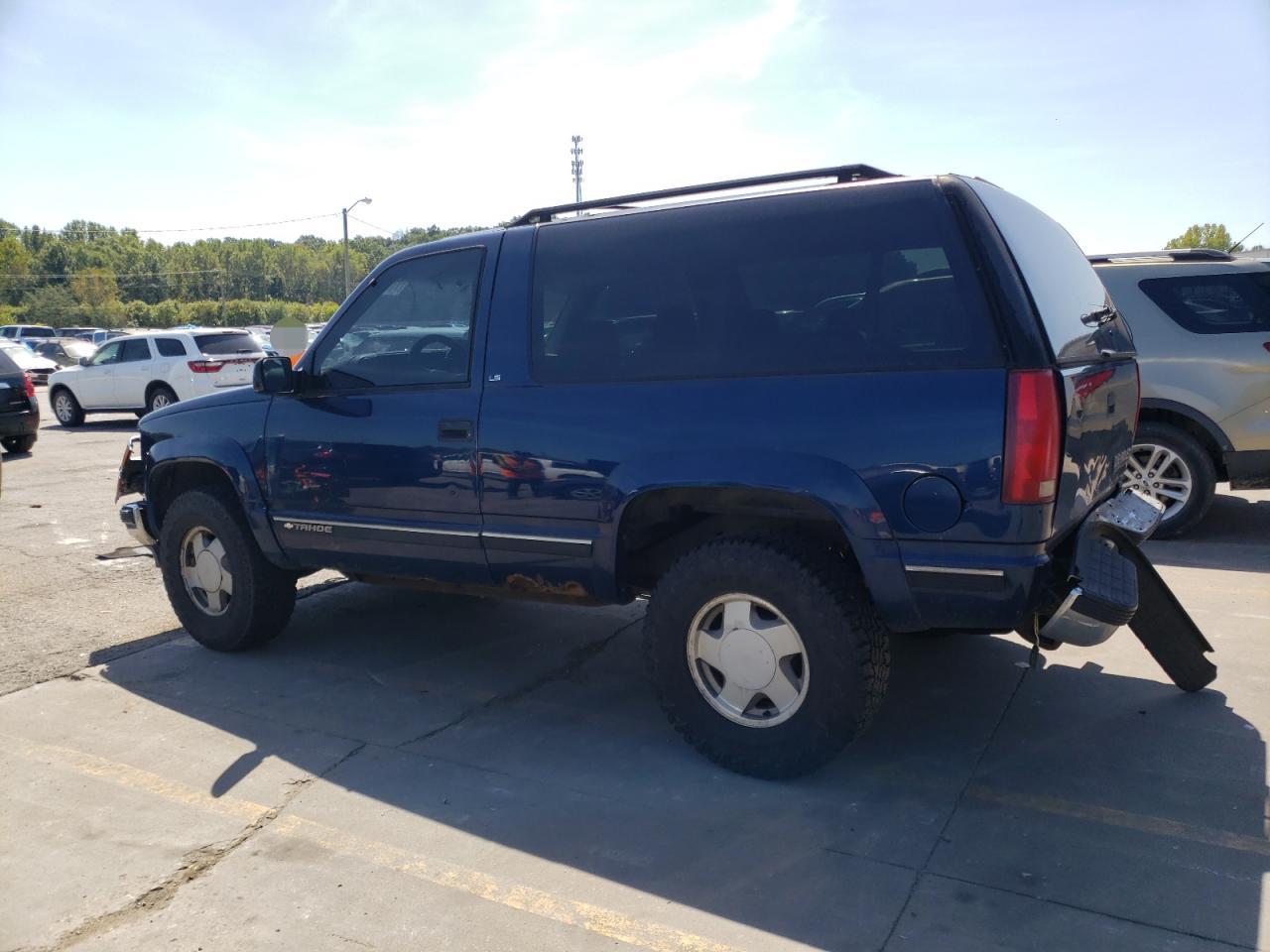 1998 Chevrolet Tahoe K1500 Blue vin: 3GNEK18R4WG101899