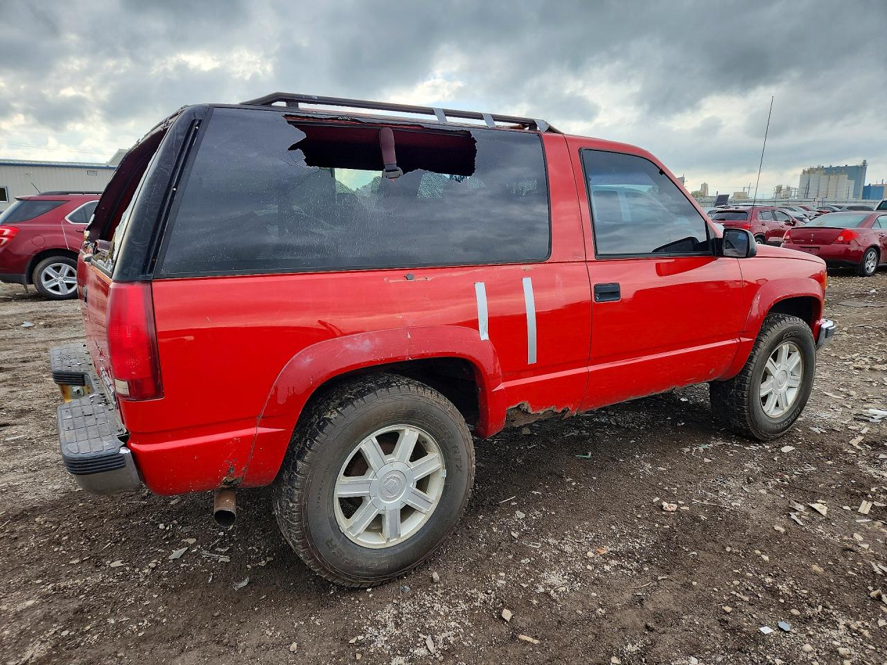 1998 Chevrolet Tahoe K1500 Red vin: 3GNEK18R4WG108786