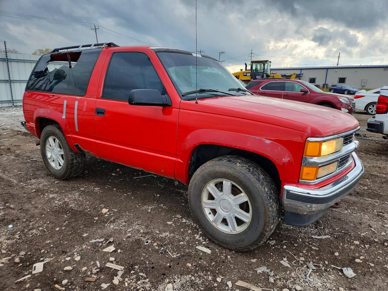 1998 Chevrolet Tahoe K1500 Red vin: 3GNEK18R4WG108786