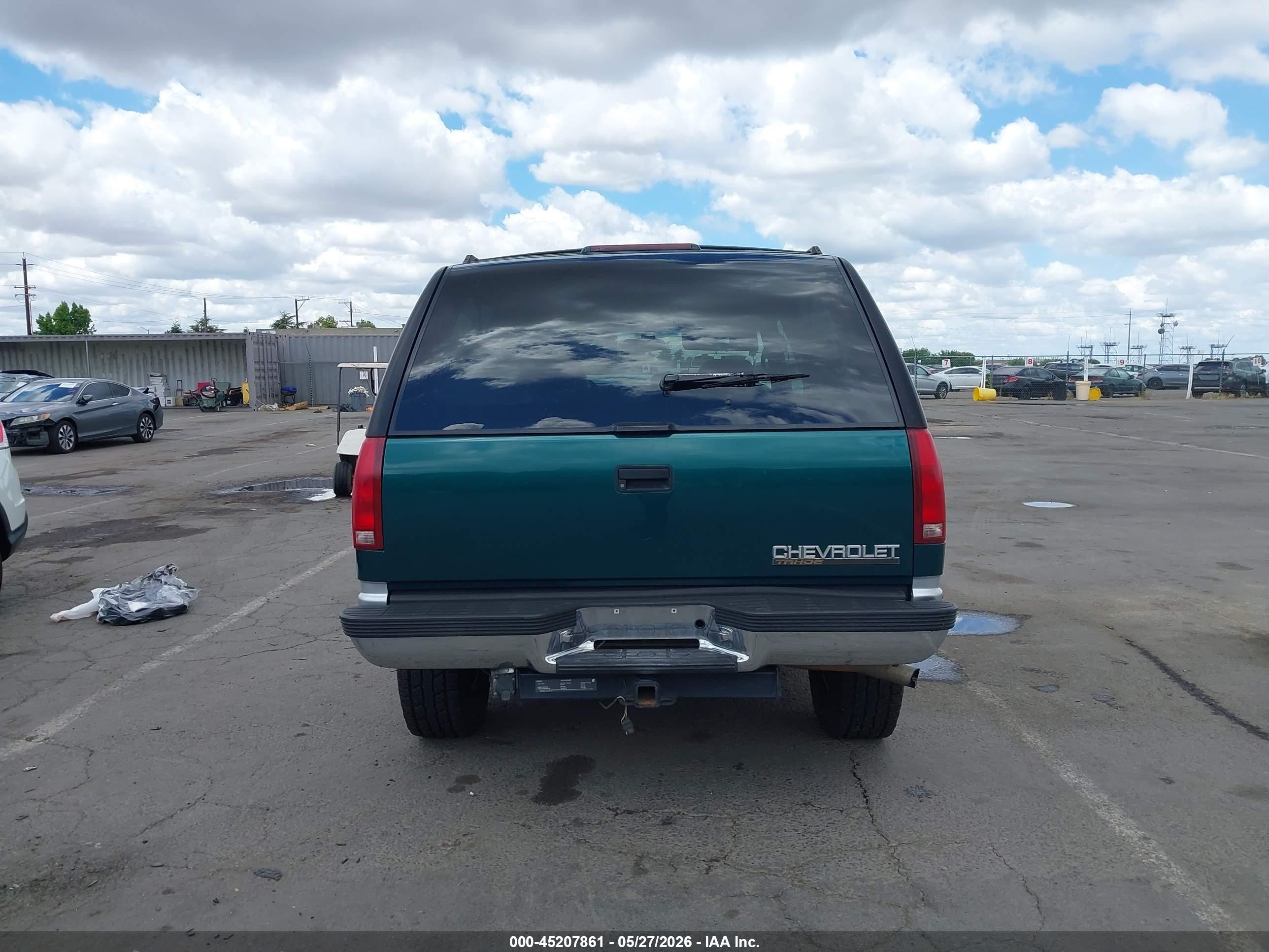 1997 Chevrolet Tahoe   Зеленый vin: 3GNEK18R5VG132044