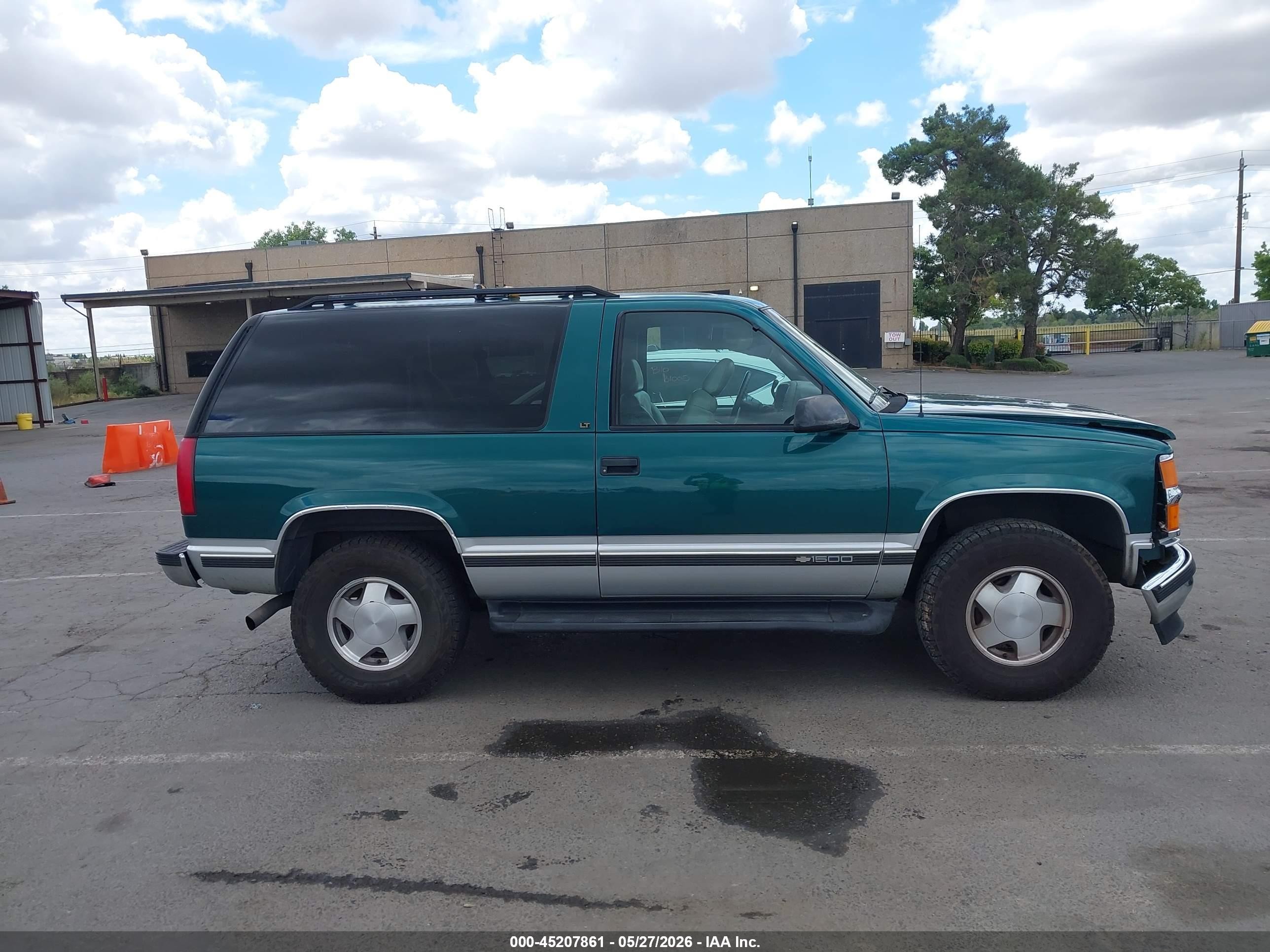 1997 Chevrolet Tahoe   Зеленый vin: 3GNEK18R5VG132044