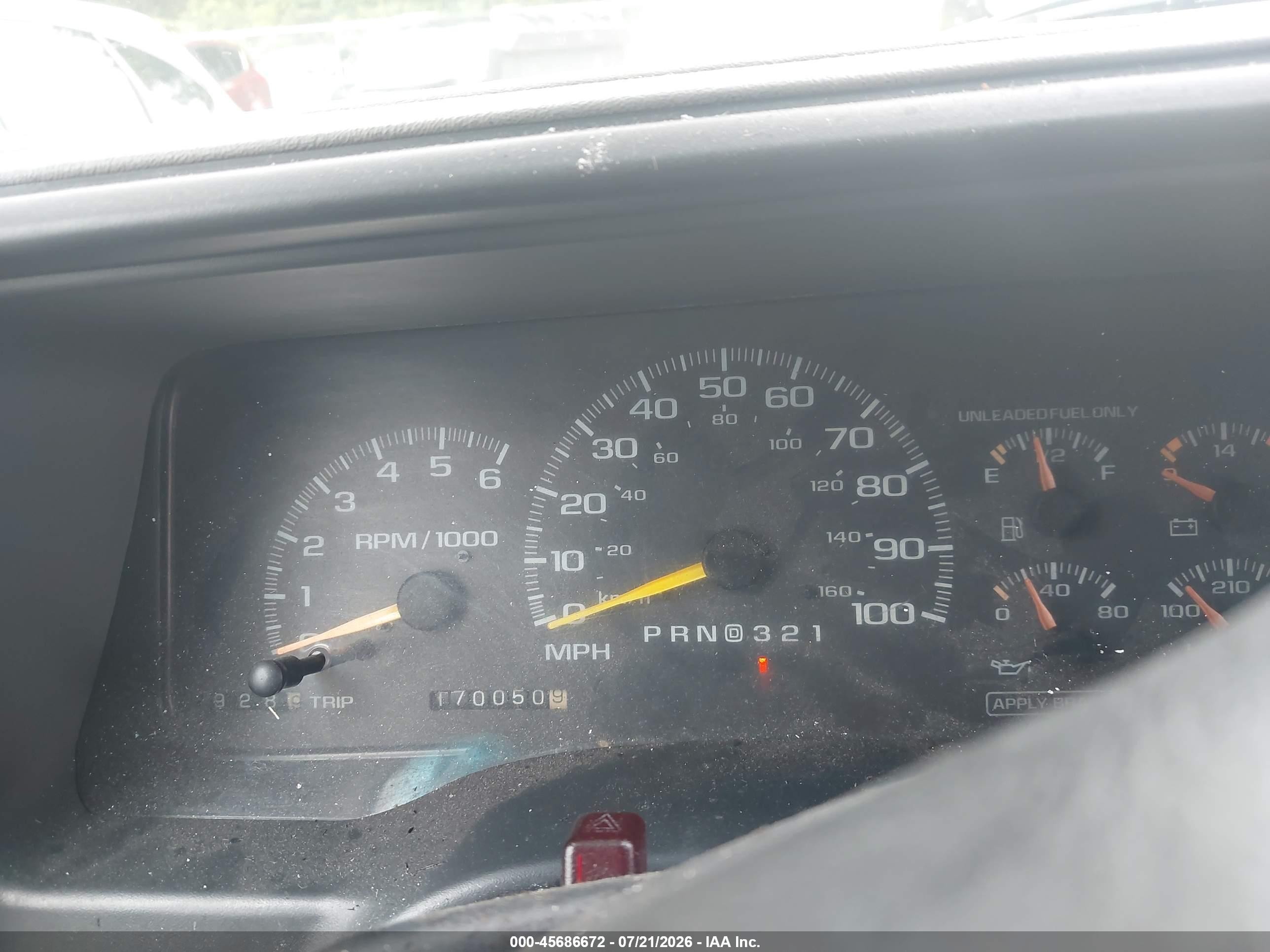 1999 Chevrolet Tahoe   Gray vin: 3GNEK18R5XG150692