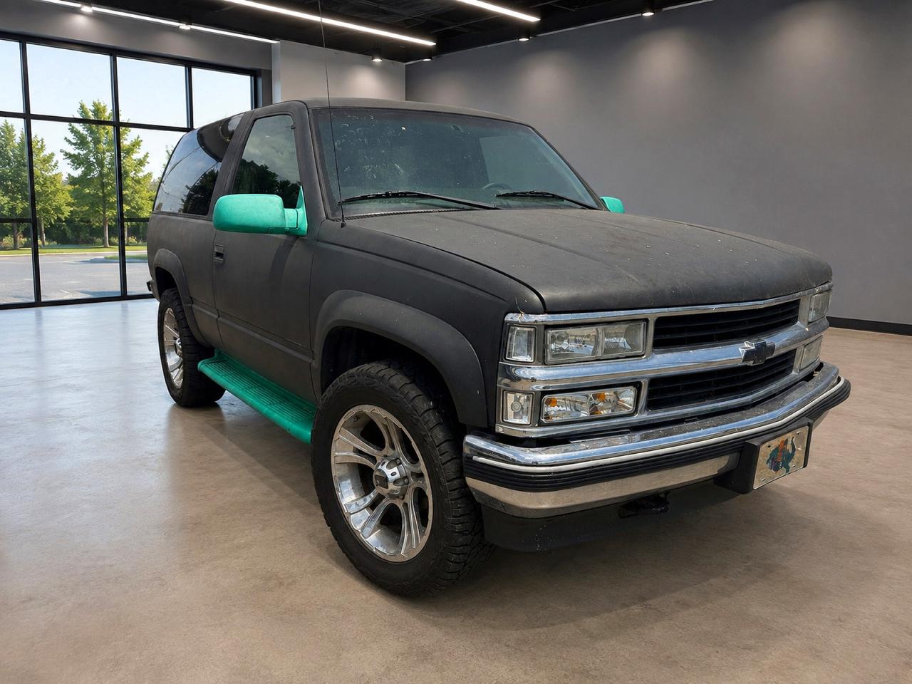 1998 Chevrolet Tahoe K1500 Black vin: 3GNEK18R6WG123354