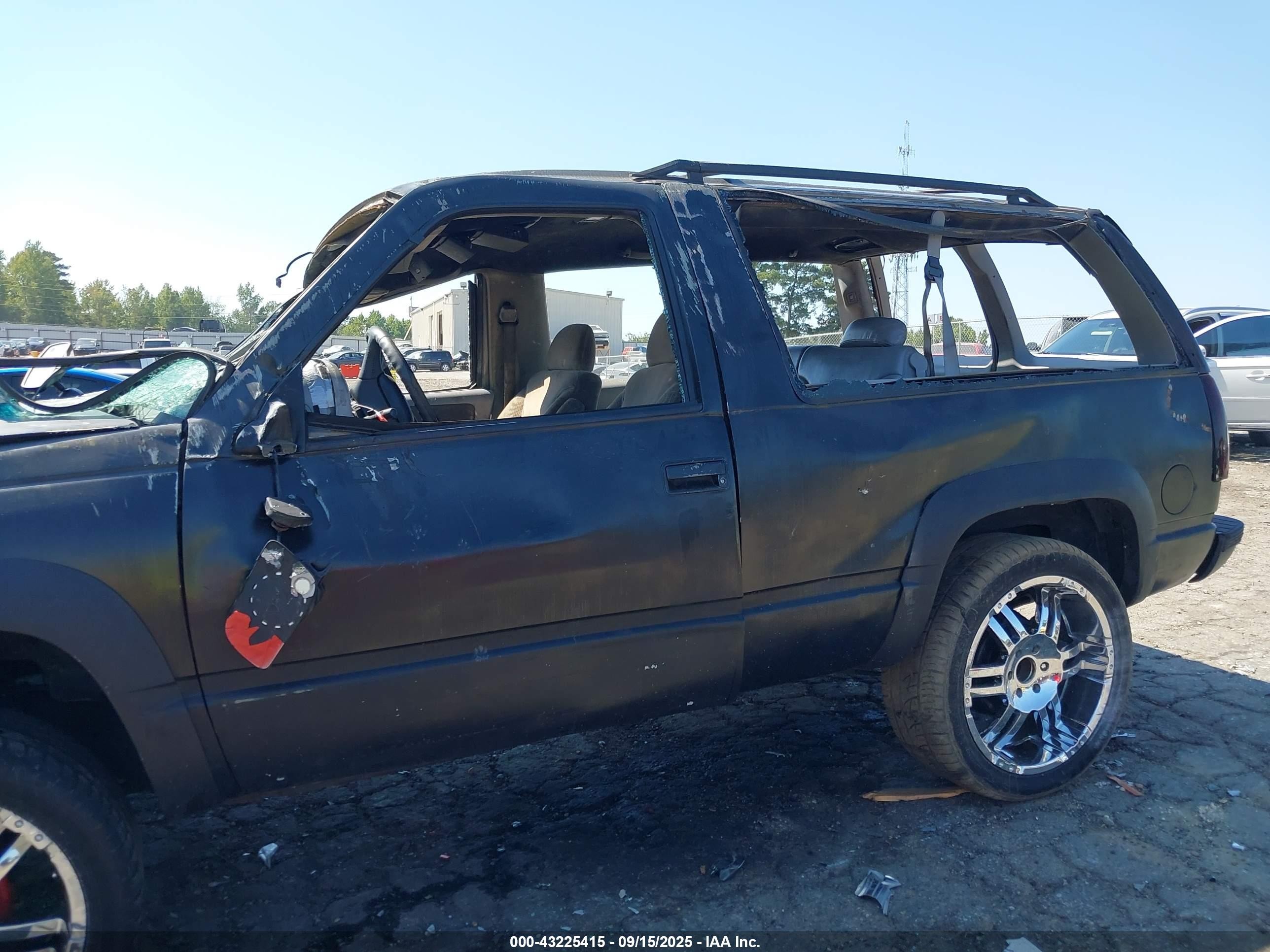 1998 Chevrolet Tahoe   Black vin: 3GNEK18R6WG134161