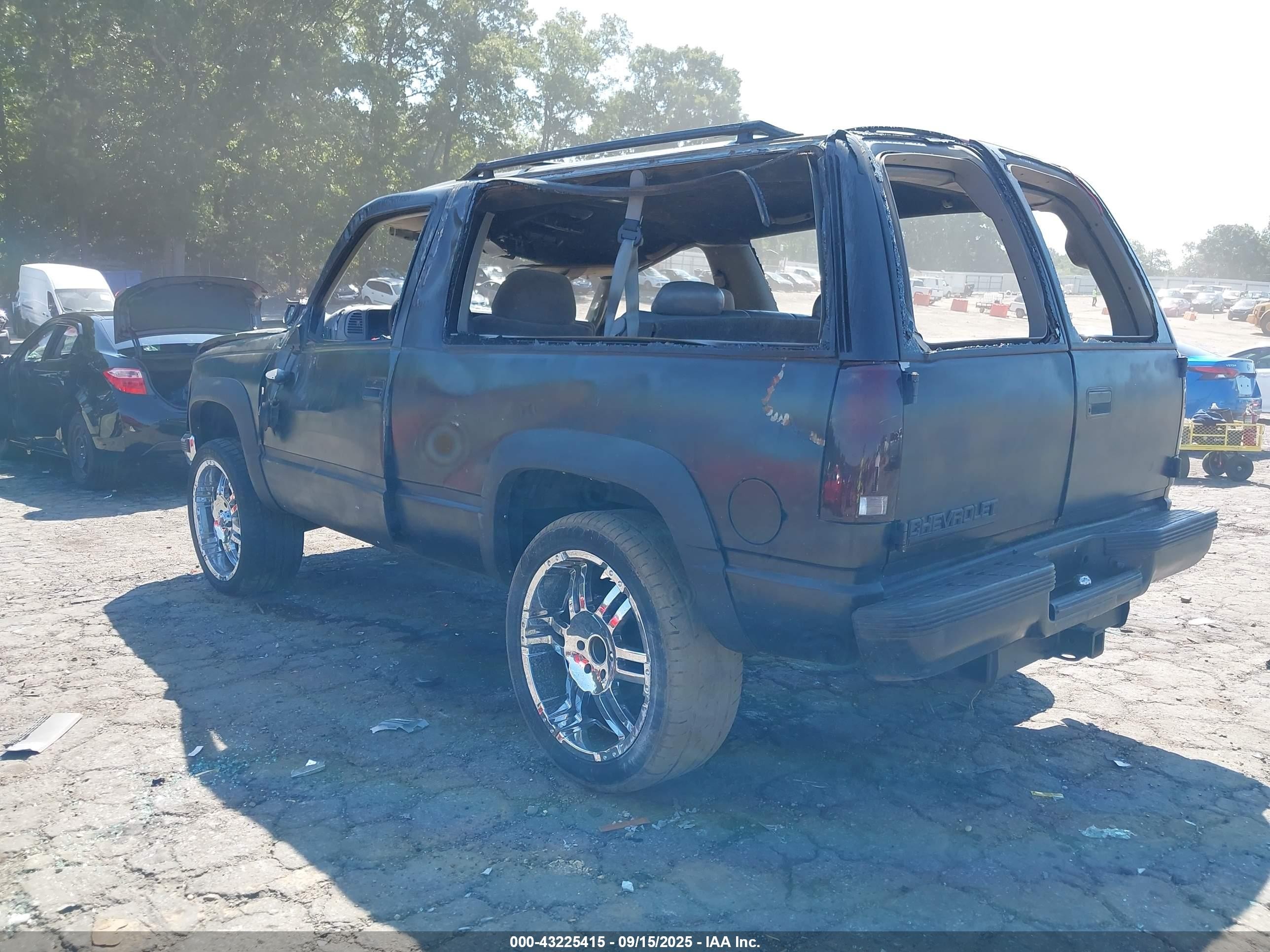1998 Chevrolet Tahoe   Black vin: 3GNEK18R6WG134161