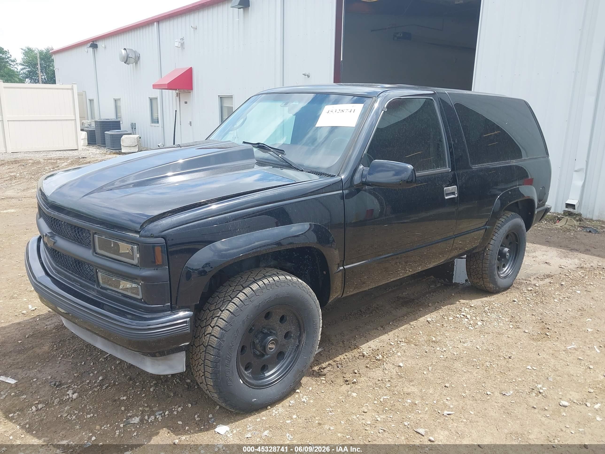 1996 Chevrolet Tahoe K1500 Black vin: 3GNEK18R7TG147187