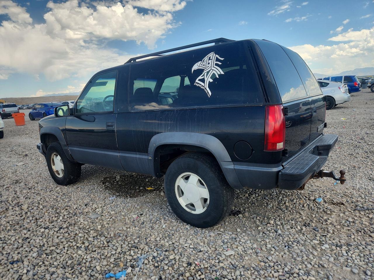 1998 Chevrolet Tahoe K1500 Black vin: 3GNEK18R8WG112758