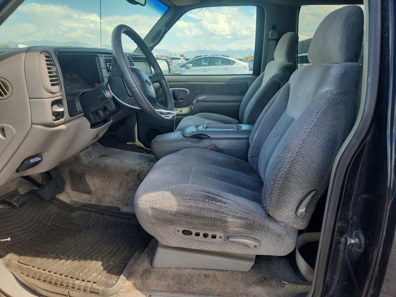 1998 Chevrolet Tahoe K1500 Black vin: 3GNEK18R8WG112758
