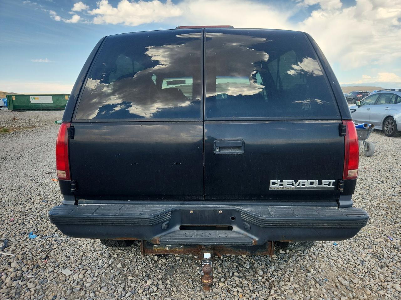 1998 Chevrolet Tahoe K1500 Black vin: 3GNEK18R8WG112758
