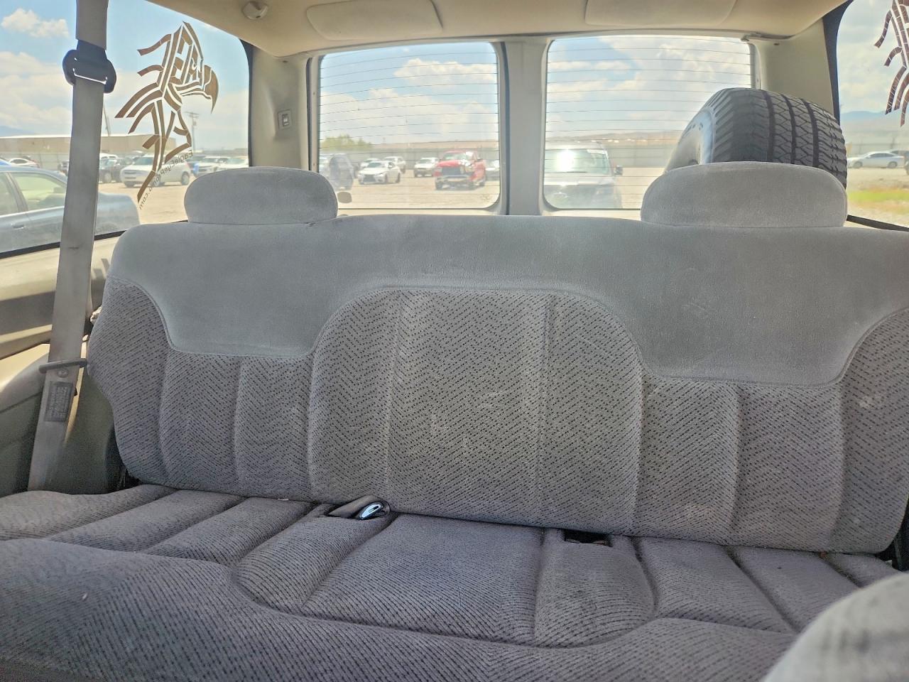 1998 Chevrolet Tahoe K1500 Black vin: 3GNEK18R8WG112758