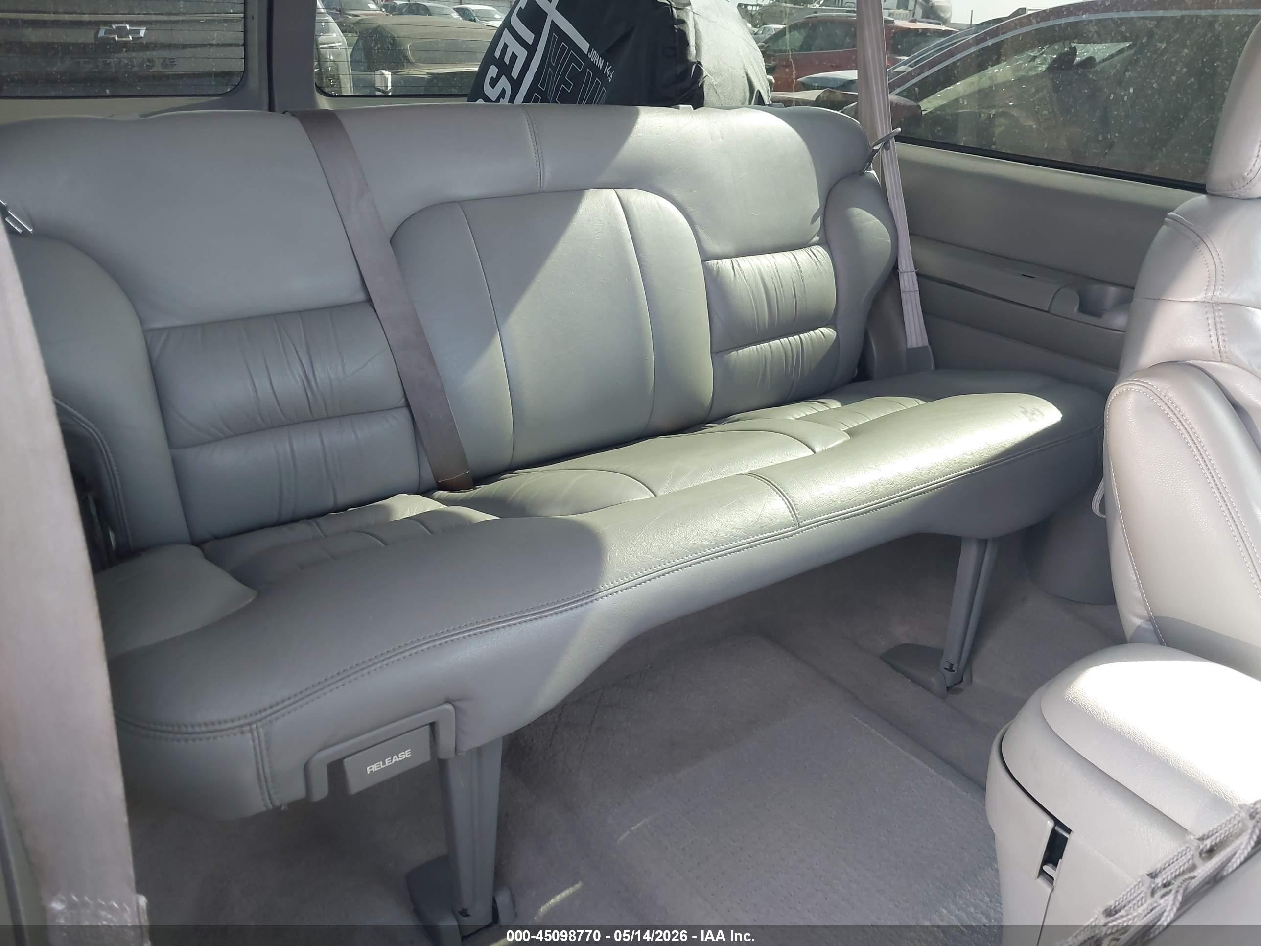 1999 Chevrolet Tahoe   Pewter vin: 3GNEK18R8XG207211