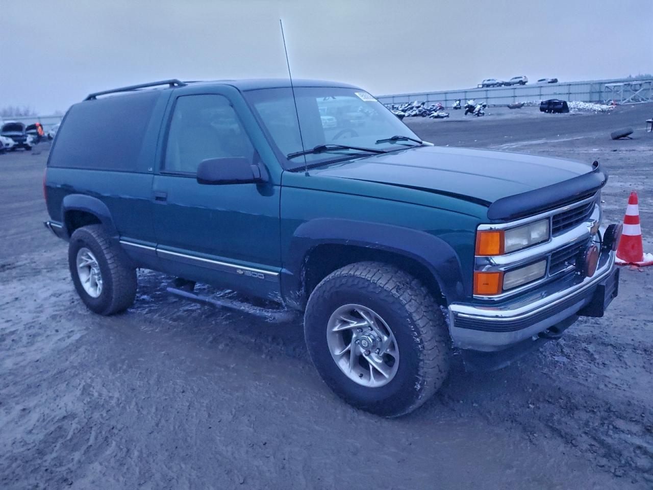 1996 Chevrolet Tahoe K1500 Green vin: 3GNEK18RXTG161021