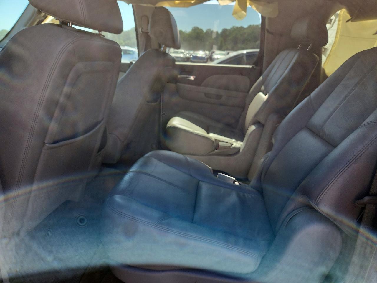 2008 Chevrolet Suburban C1500 Ls Tan vin: 3GNFC16018G174074